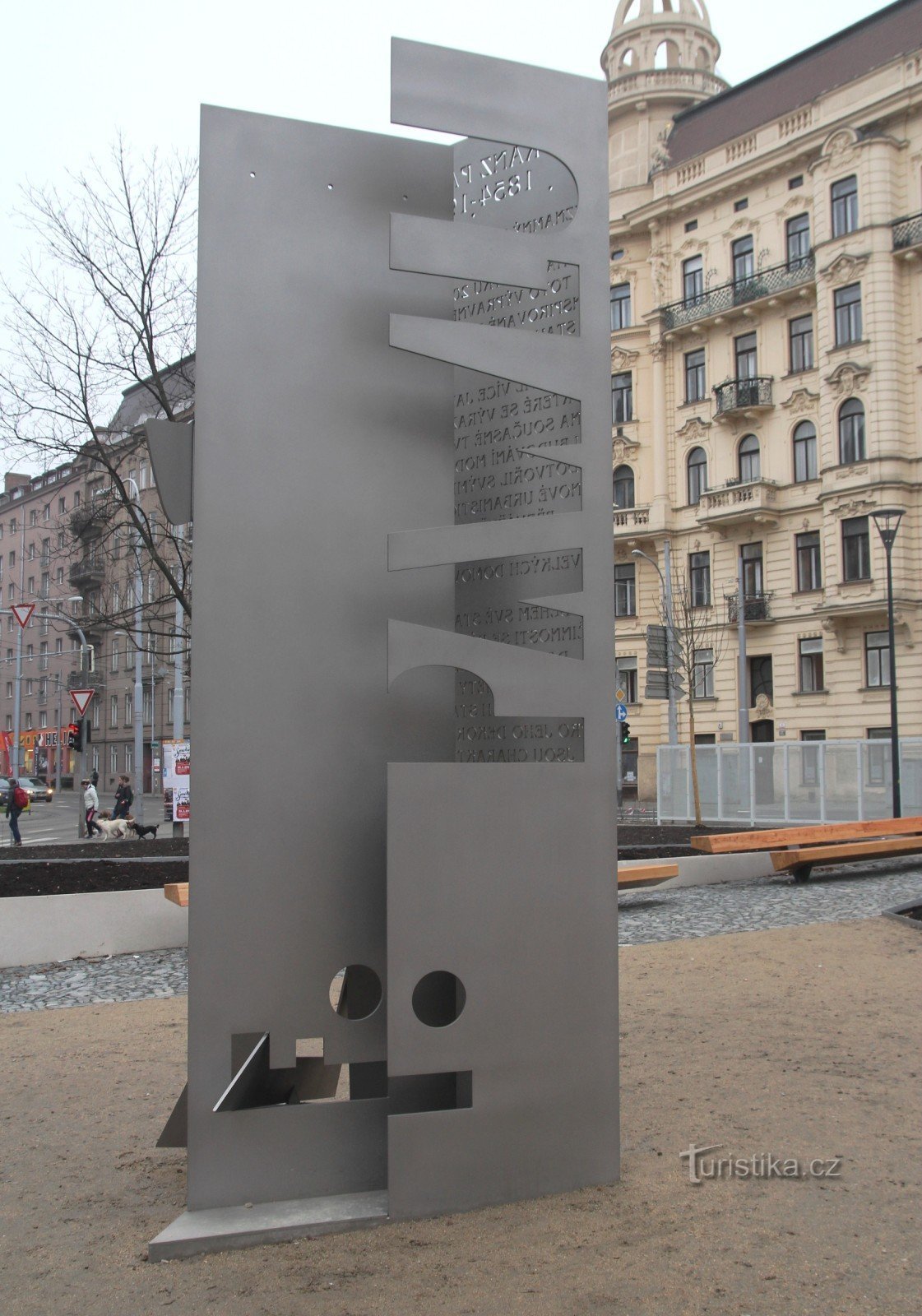 Памятник Францу Паулю