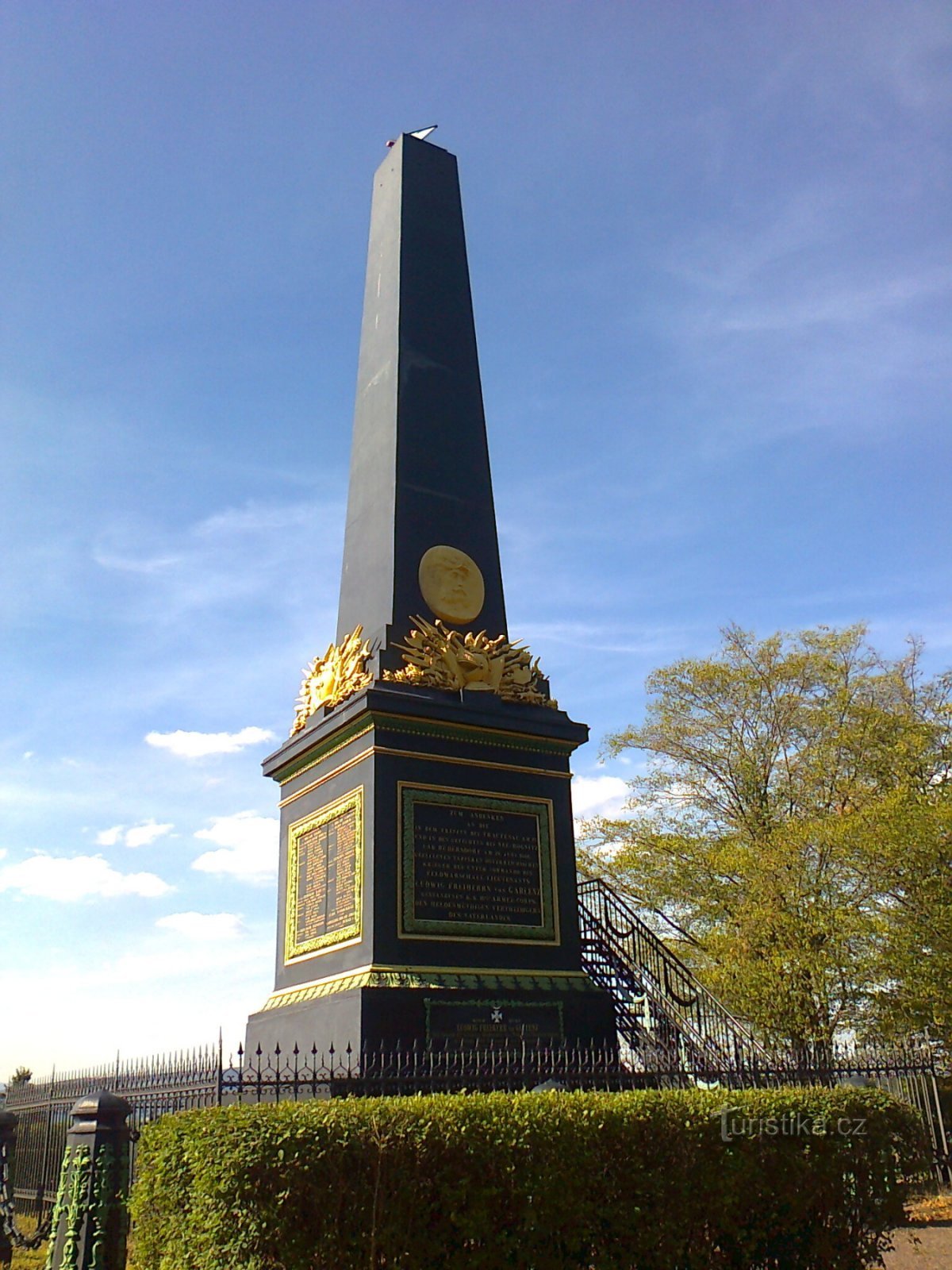 Monument to General Gablenz