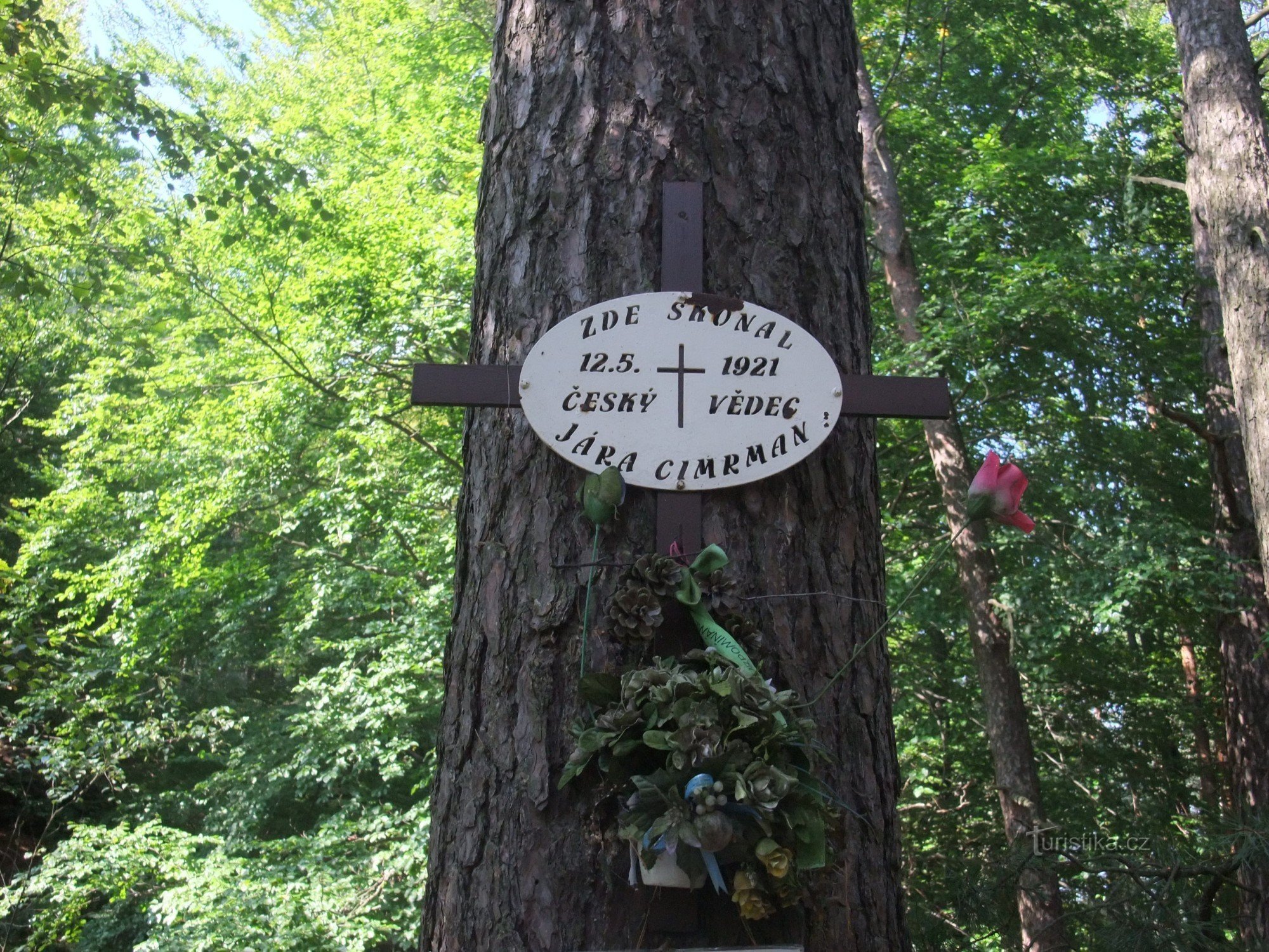 le monument à Jára Cimrman