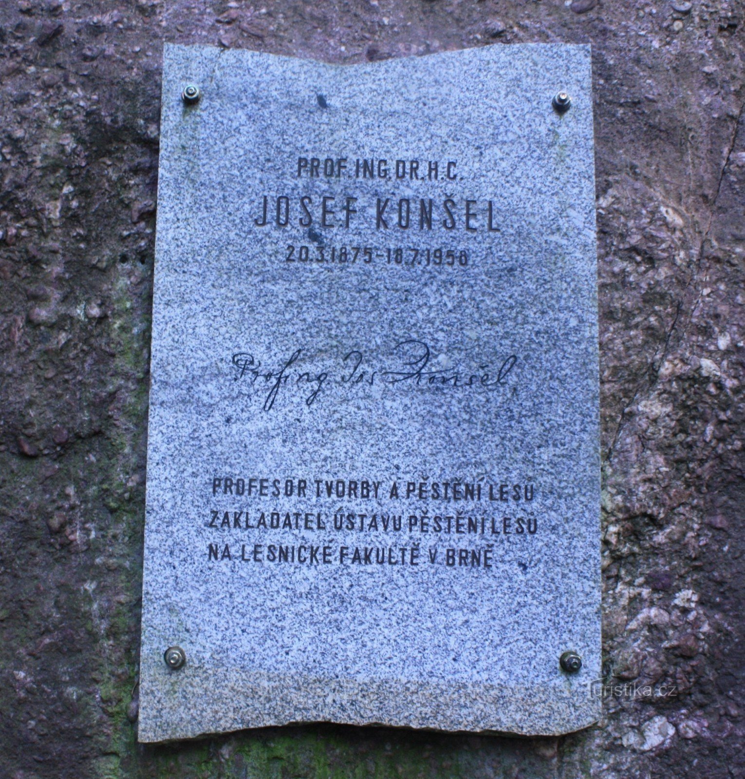 Josef Konšel emlékműve