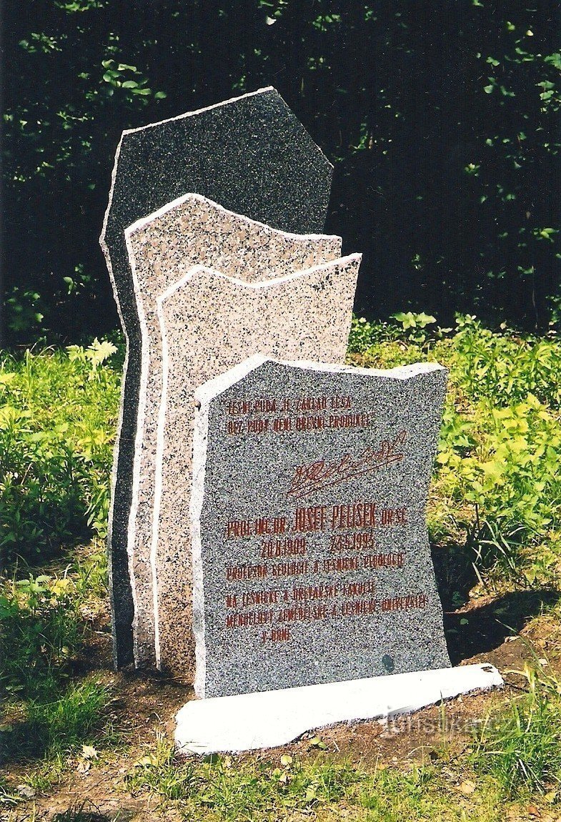 Monument to Josef Pelíšek