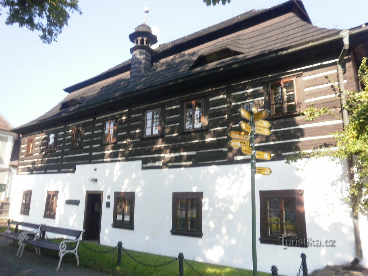 le monument à Karel Hynk Mácha