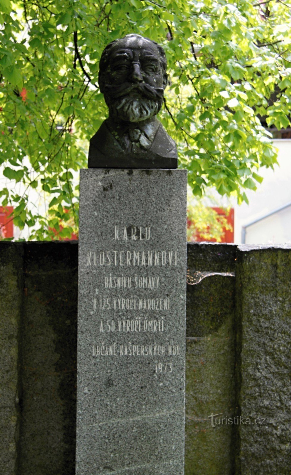 Monument voor Karel Klostrmann