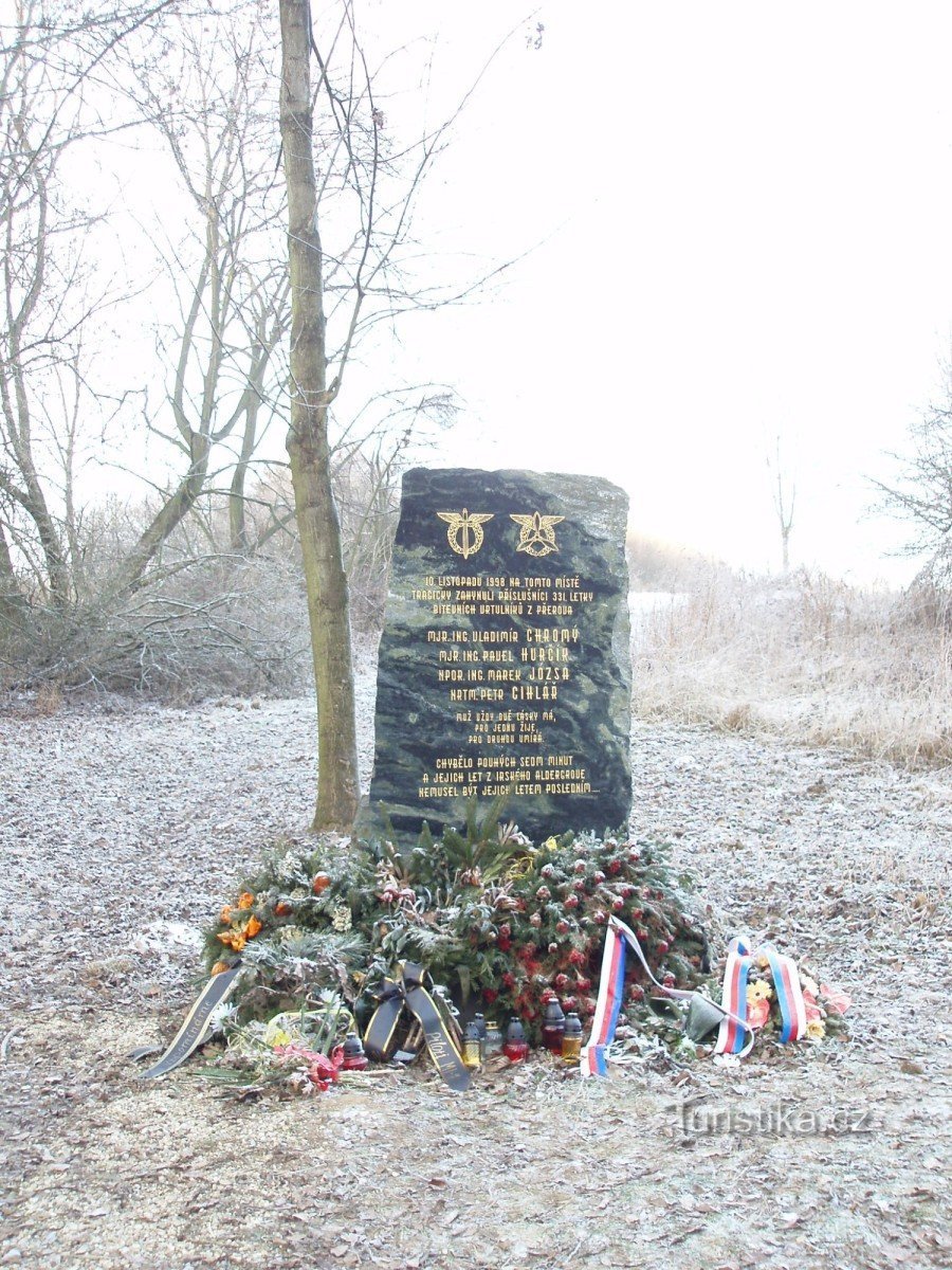 Vliegersmonument bij Slatinice