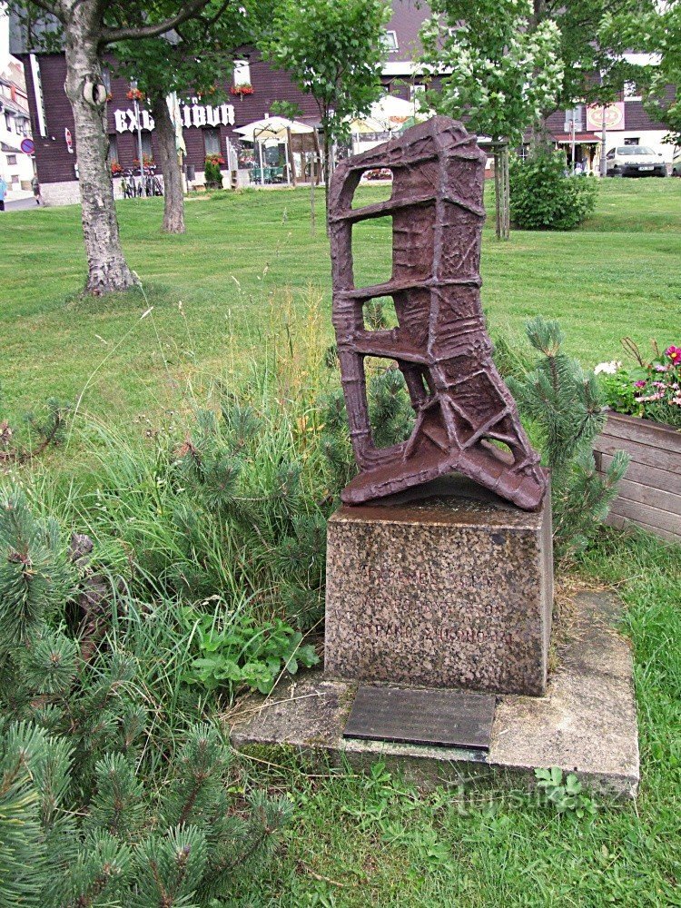 Monument voor Nikos Kazantzakis