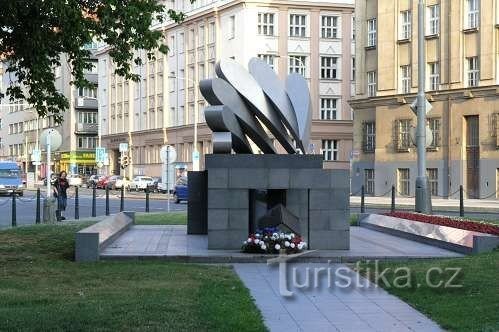 Memorial pentru aviatorii cehoslovaci căzuți