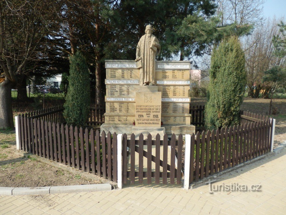 Monument over de faldne, generel udsigt