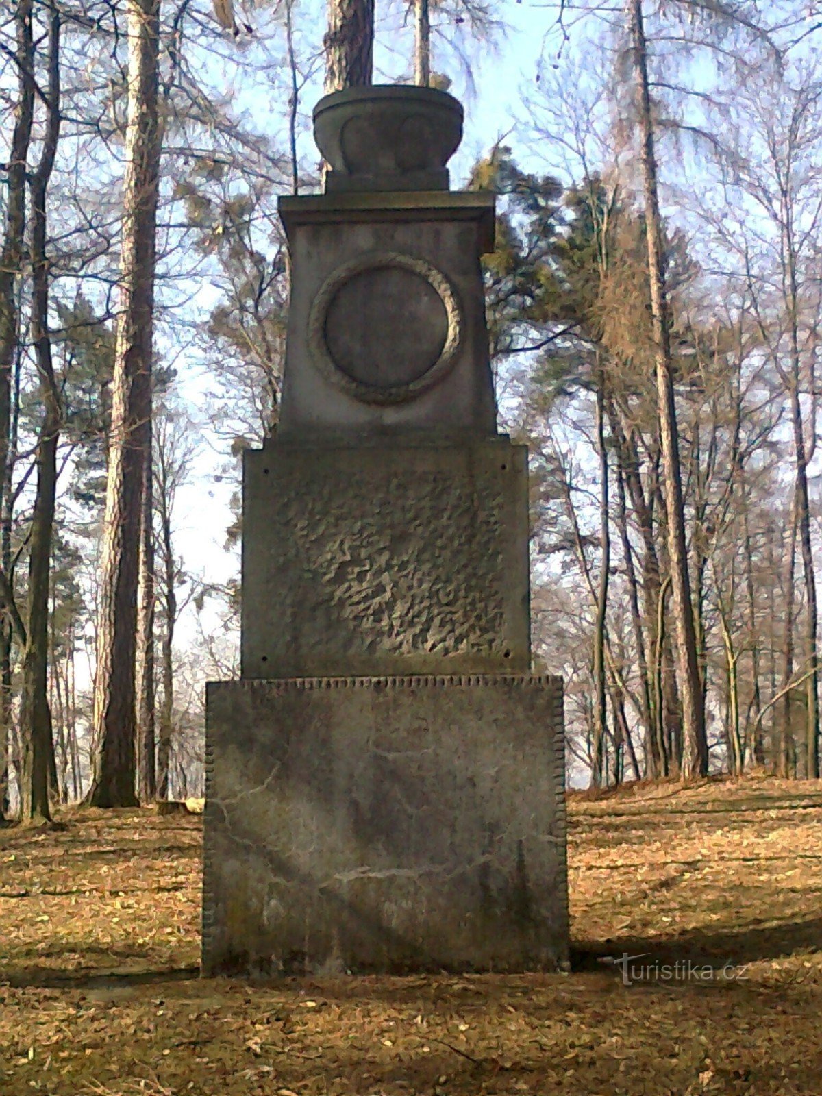 Het monument voor degenen die zijn omgekomen in de Eerste Wereldoorlog gebouwd op de zogenaamde Křížová hora