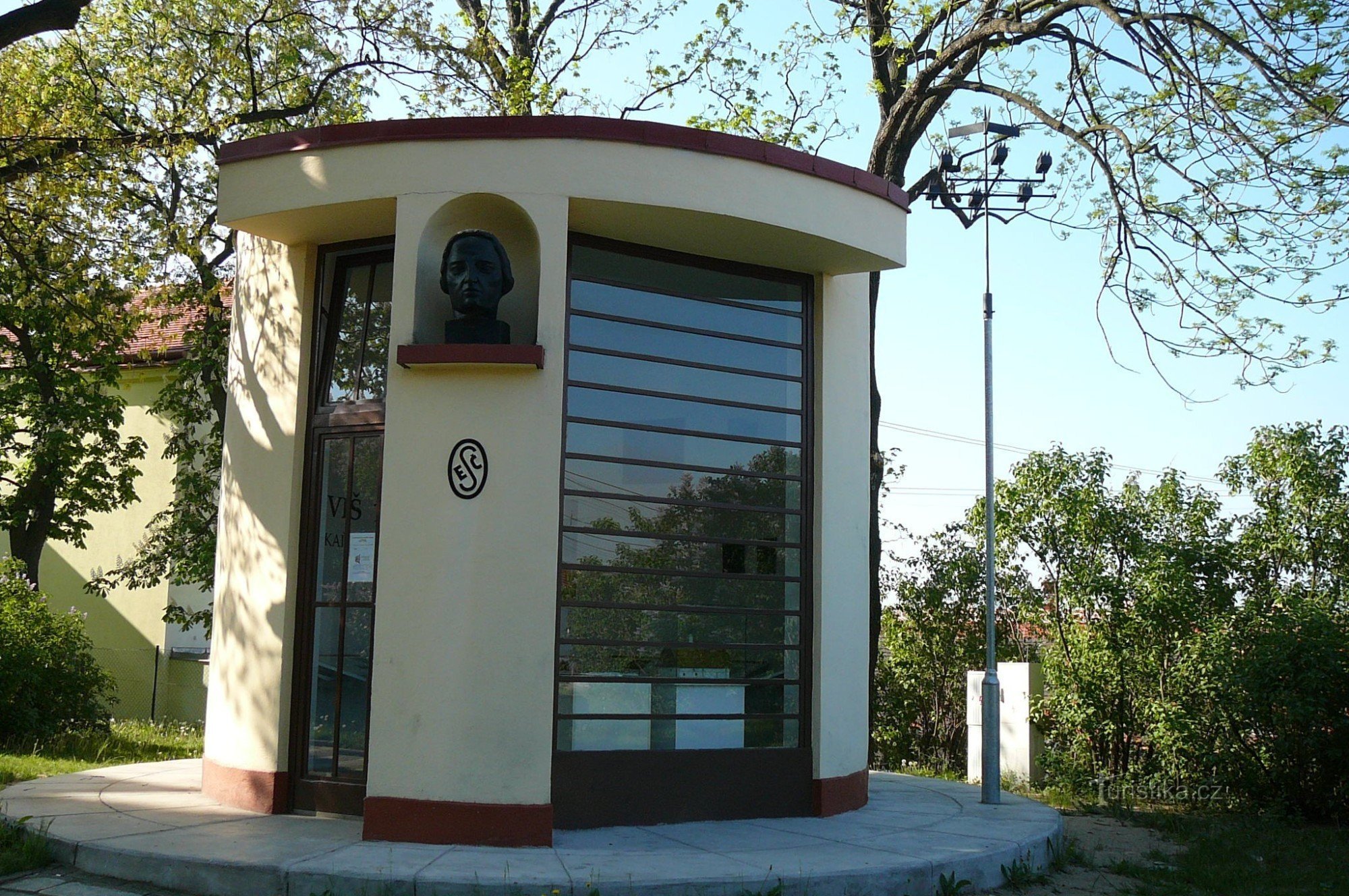 Monument till Prokop Diviš