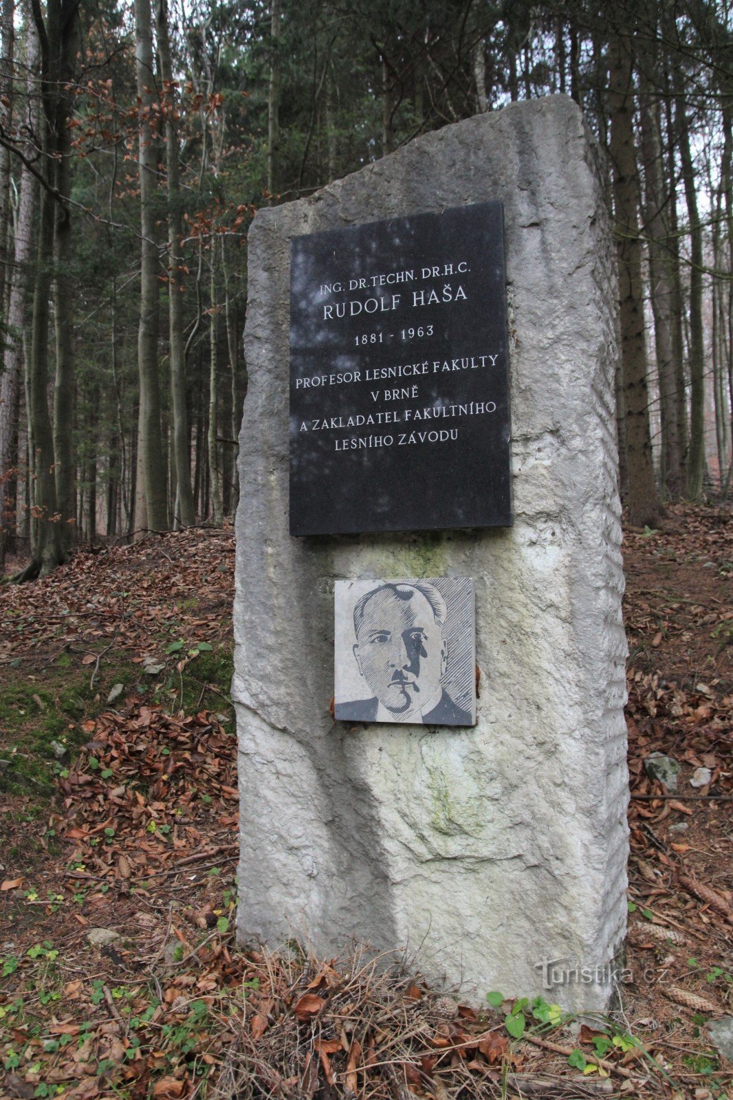 Denkmal für Rudolf Hashi