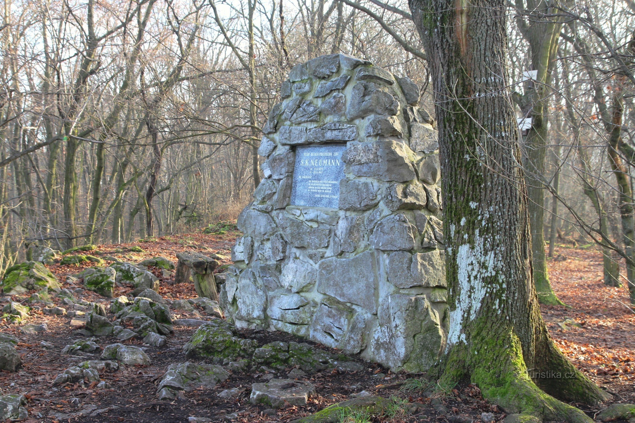 Monument to SK Neumann