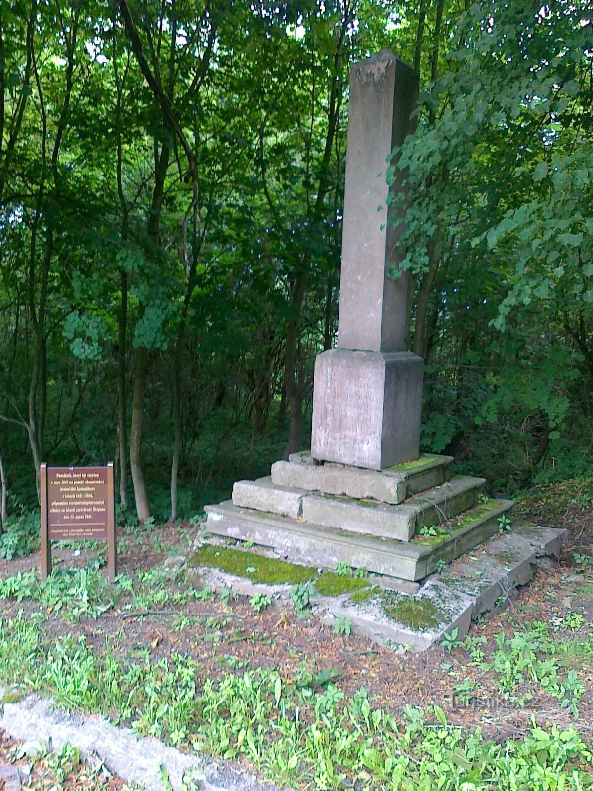 Denkmal in Mníšek.