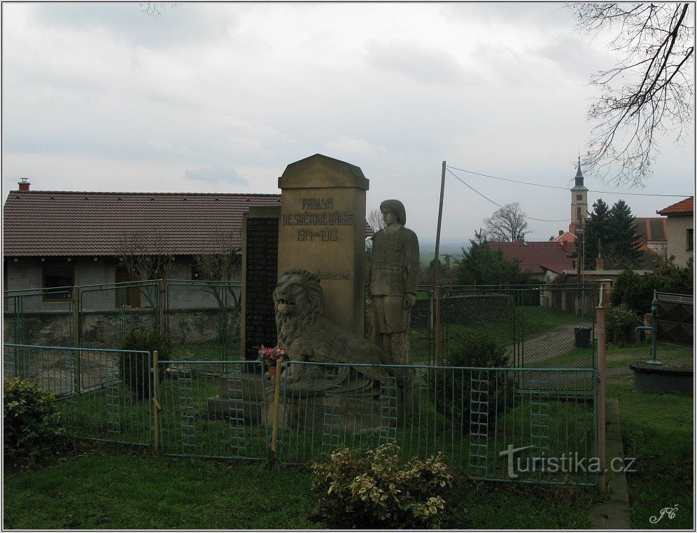 Denkmal in Semteš