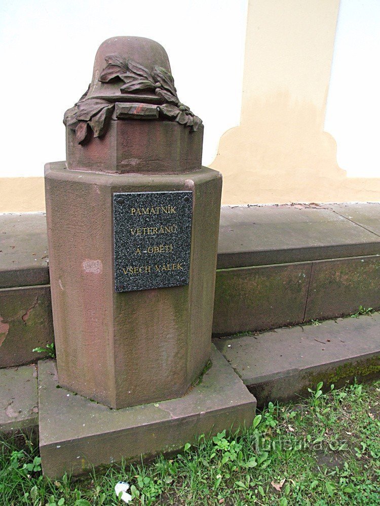 Mémorial aux anciens combattants et aux victimes de toutes les guerres