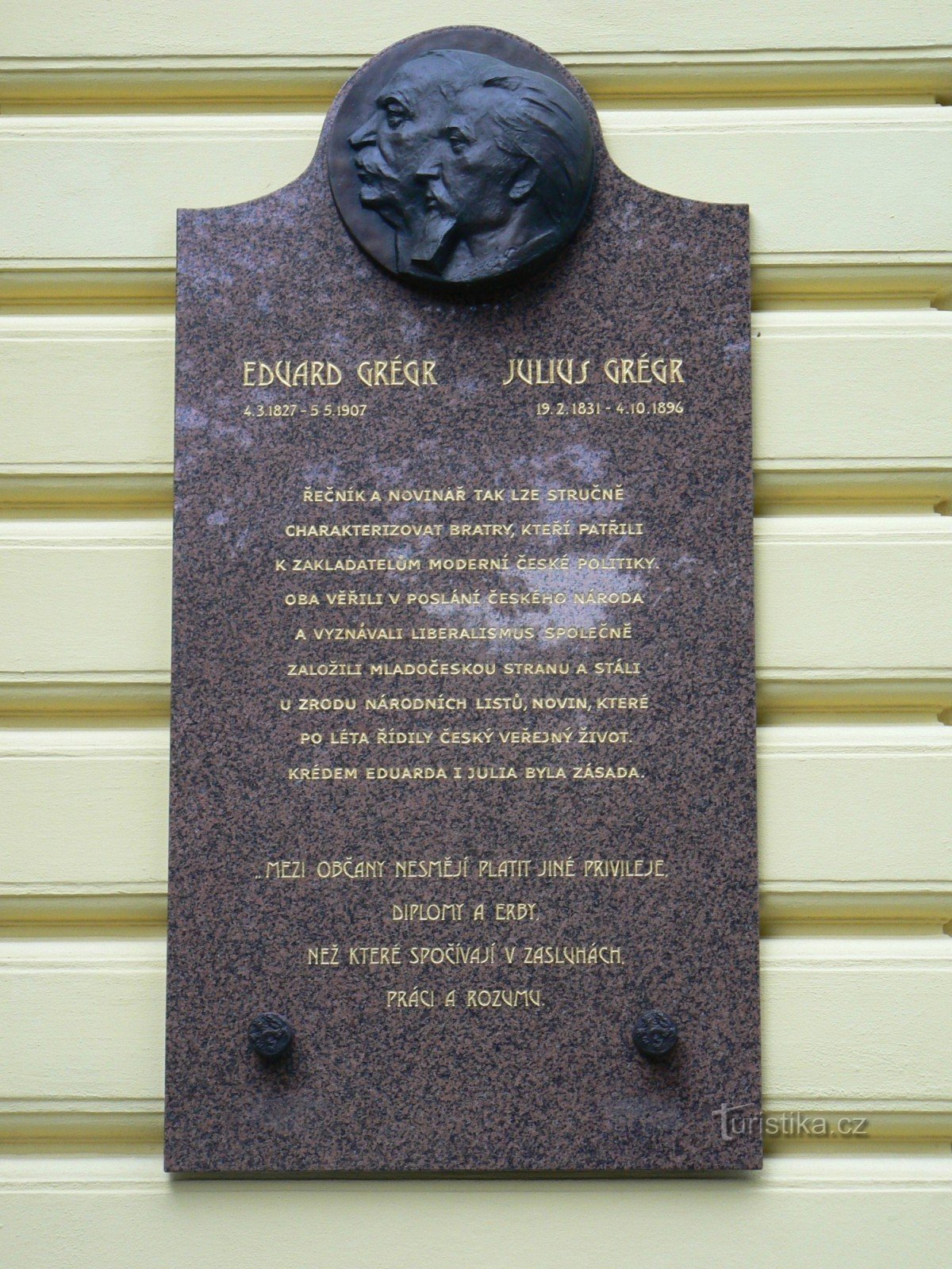 Mindeplade Eduard og Julius Grégr