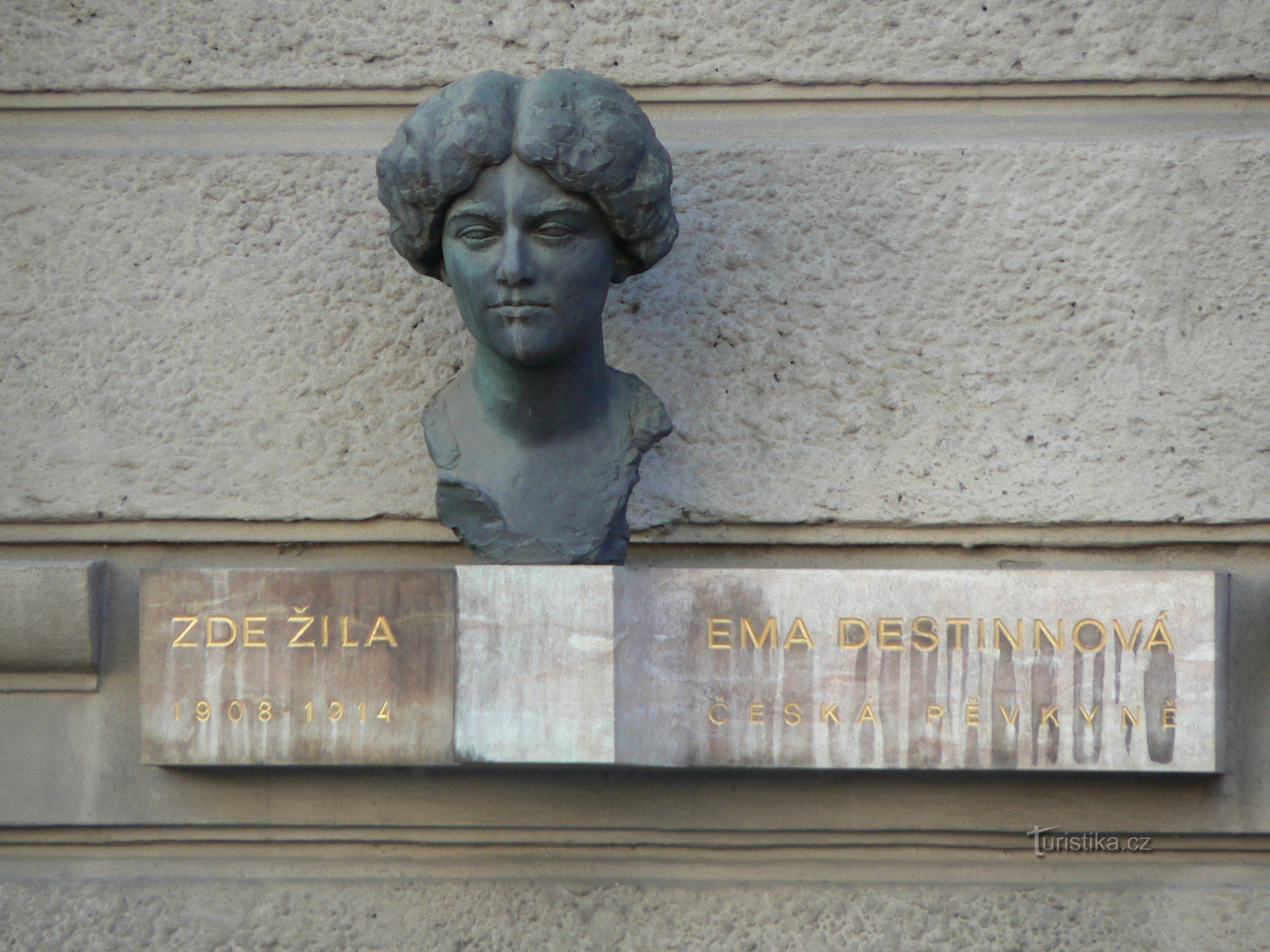 Placa comemorativa Ema Destinová