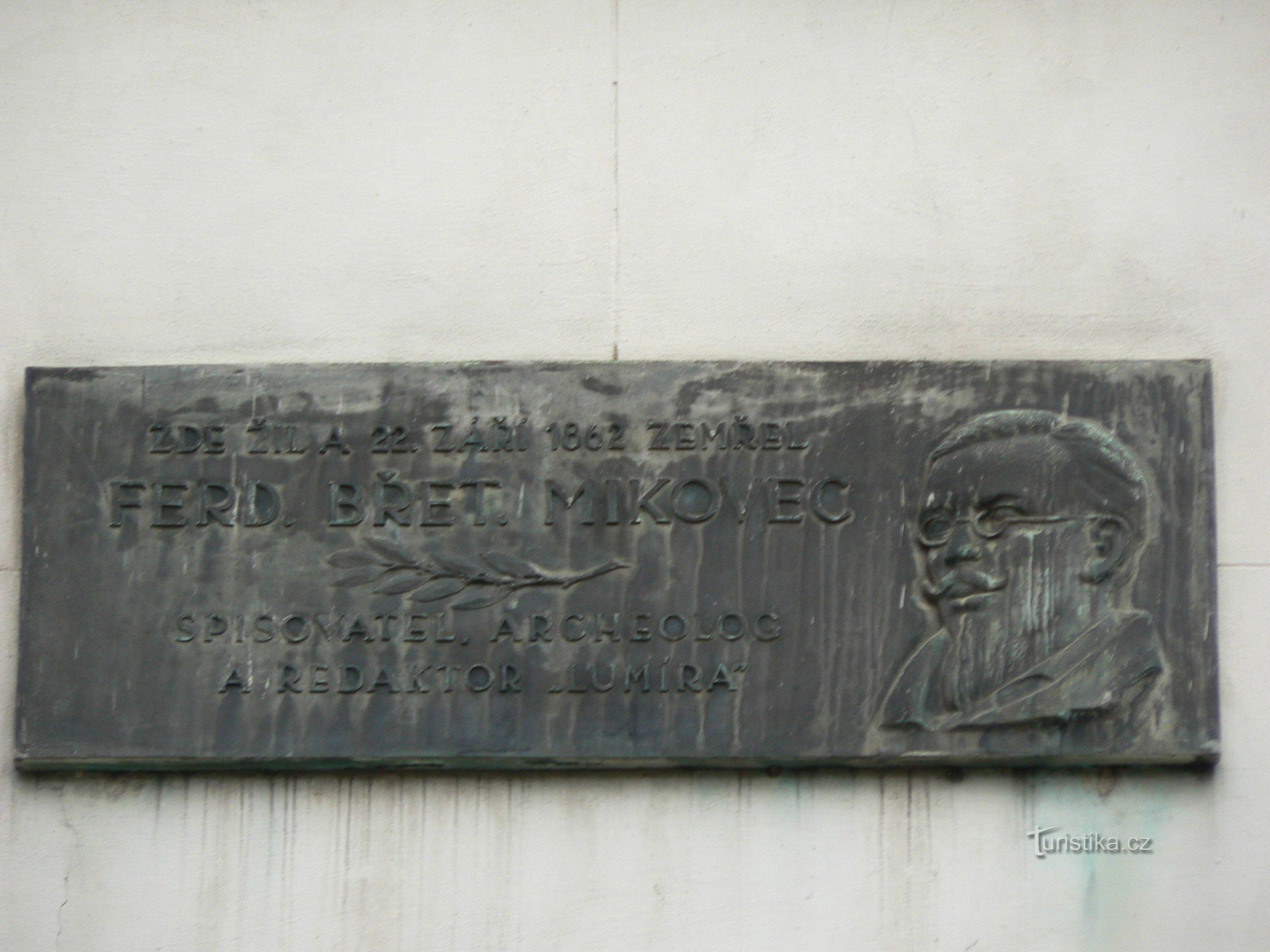Spominska plošča Ferdinanda Břetislava Mikovca