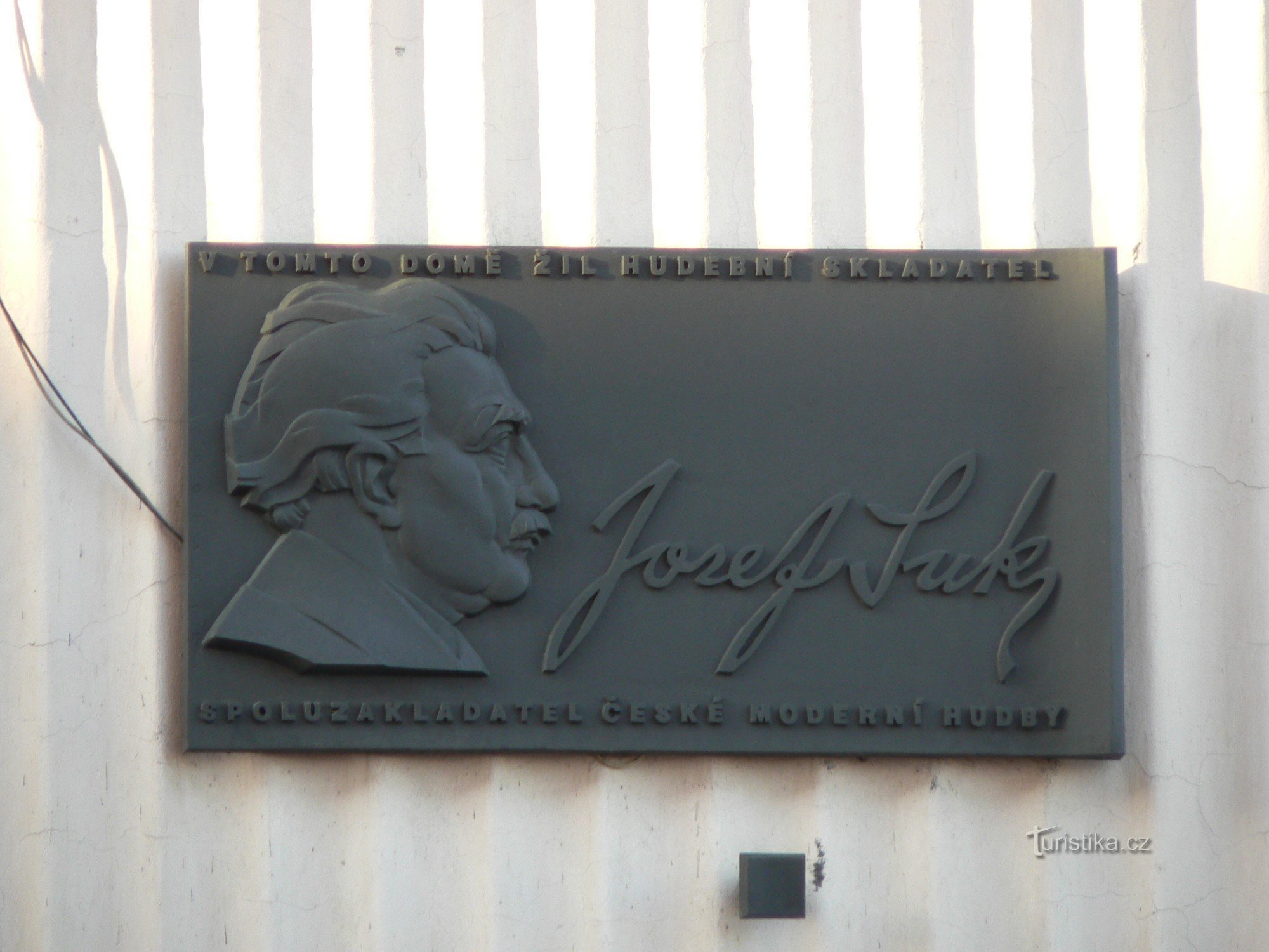 Placa comemorativa de Josef Suk