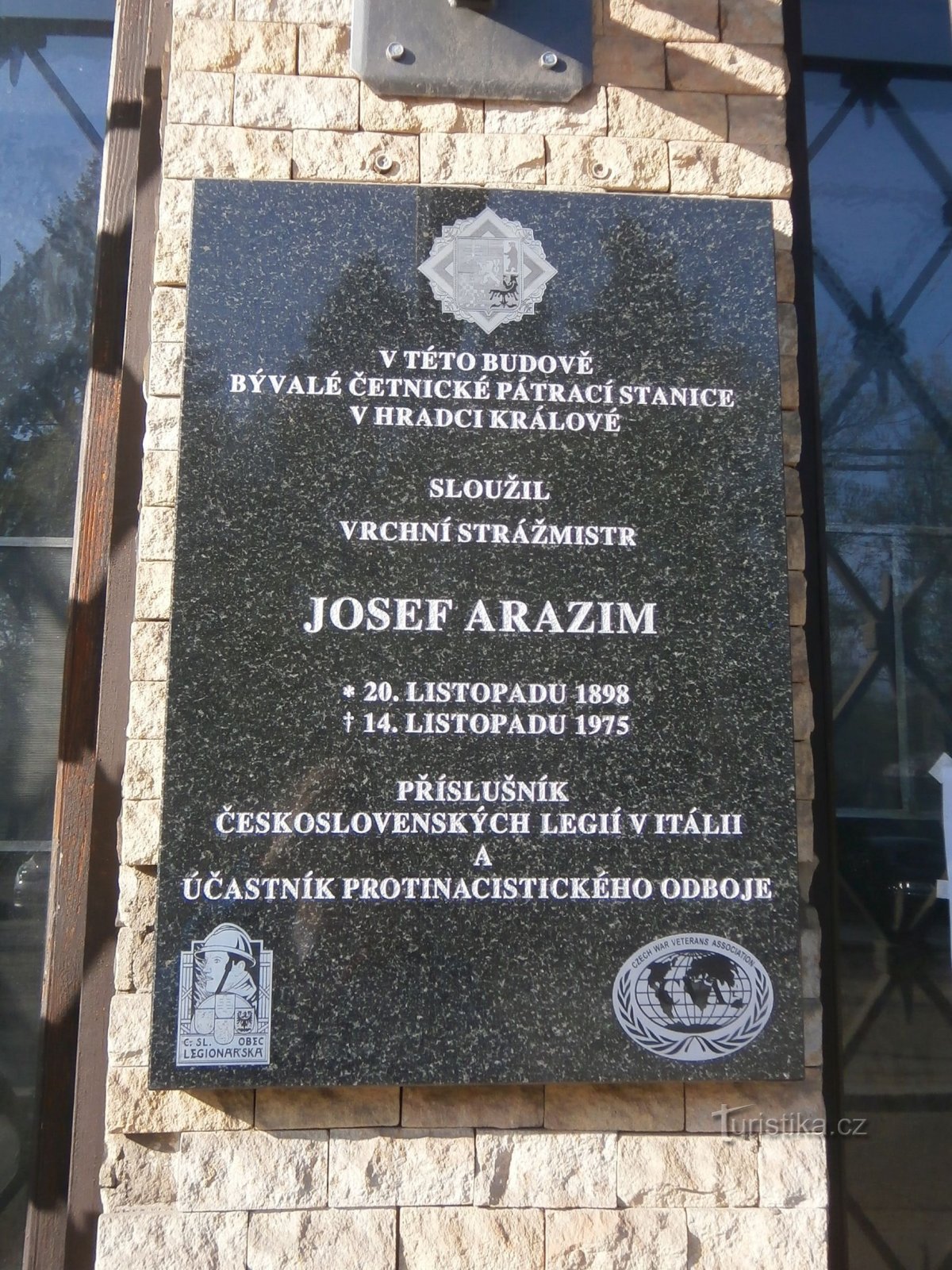 Tấm biển tưởng niệm Josef Arazím (Hradec Králové, ngày 14.4.2017 tháng XNUMX năm XNUMX)