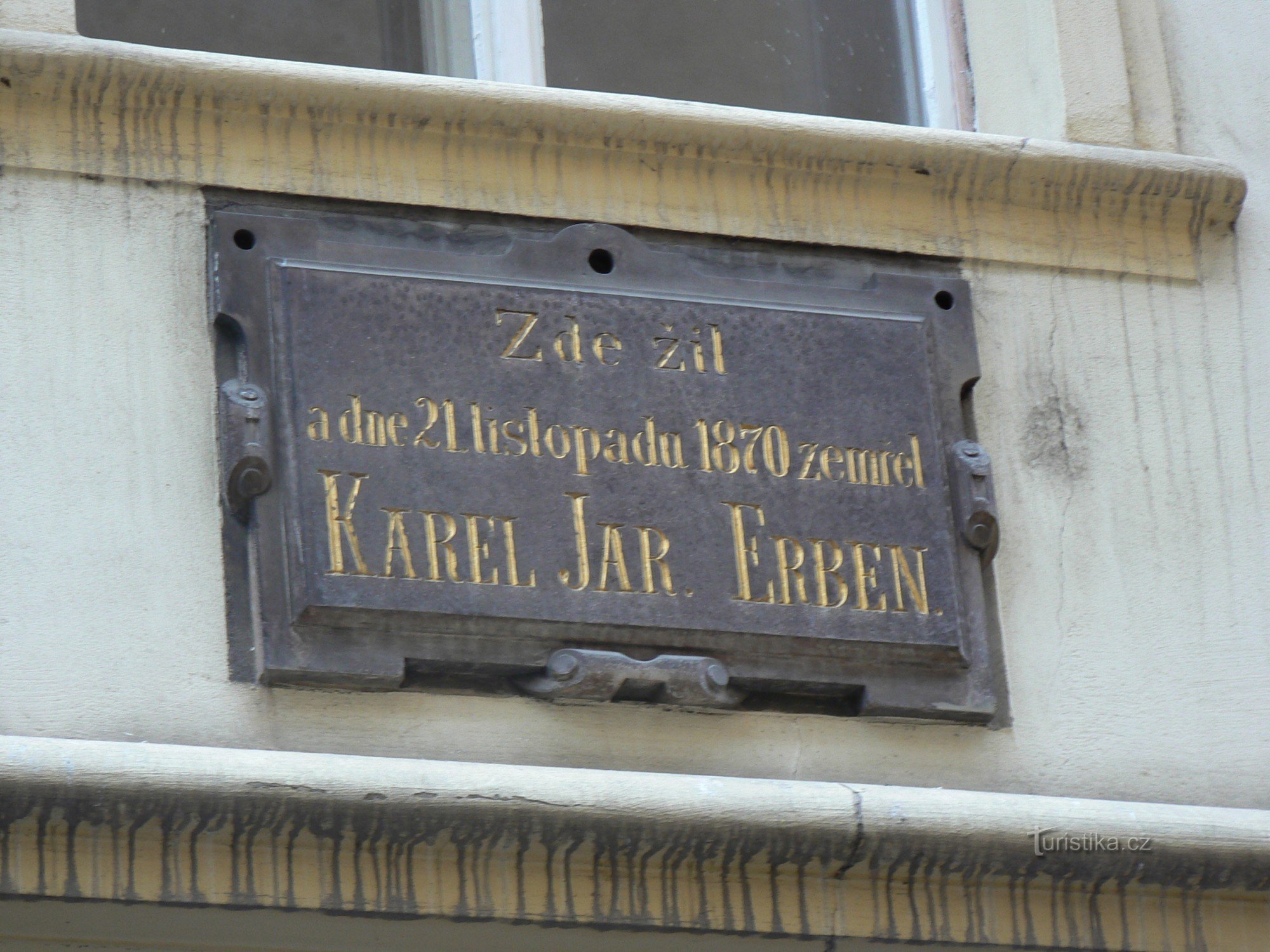 Placă memorială KJ Erben