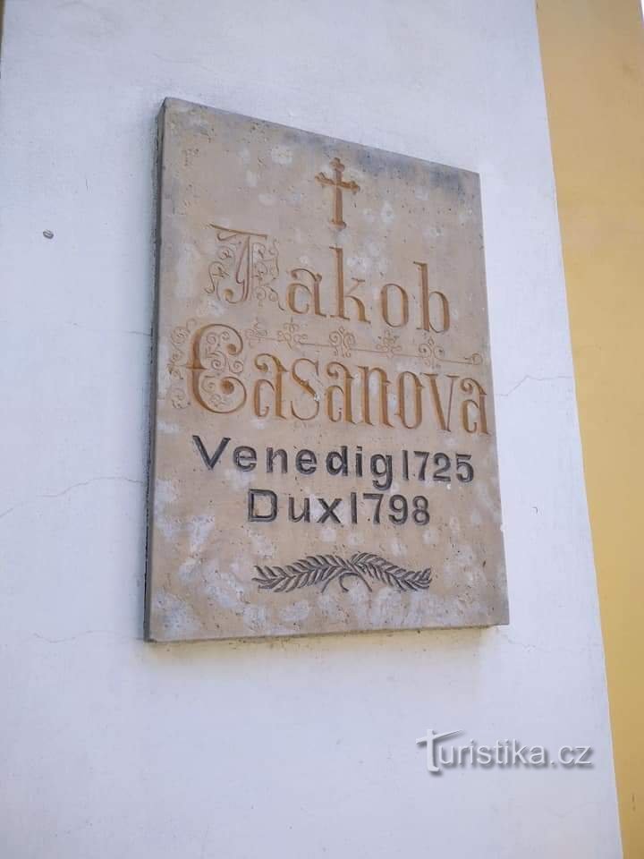 Plaque commémorative à Jacob Casanova à la chapelle de St. Barbory ​​à côté de l'entrée