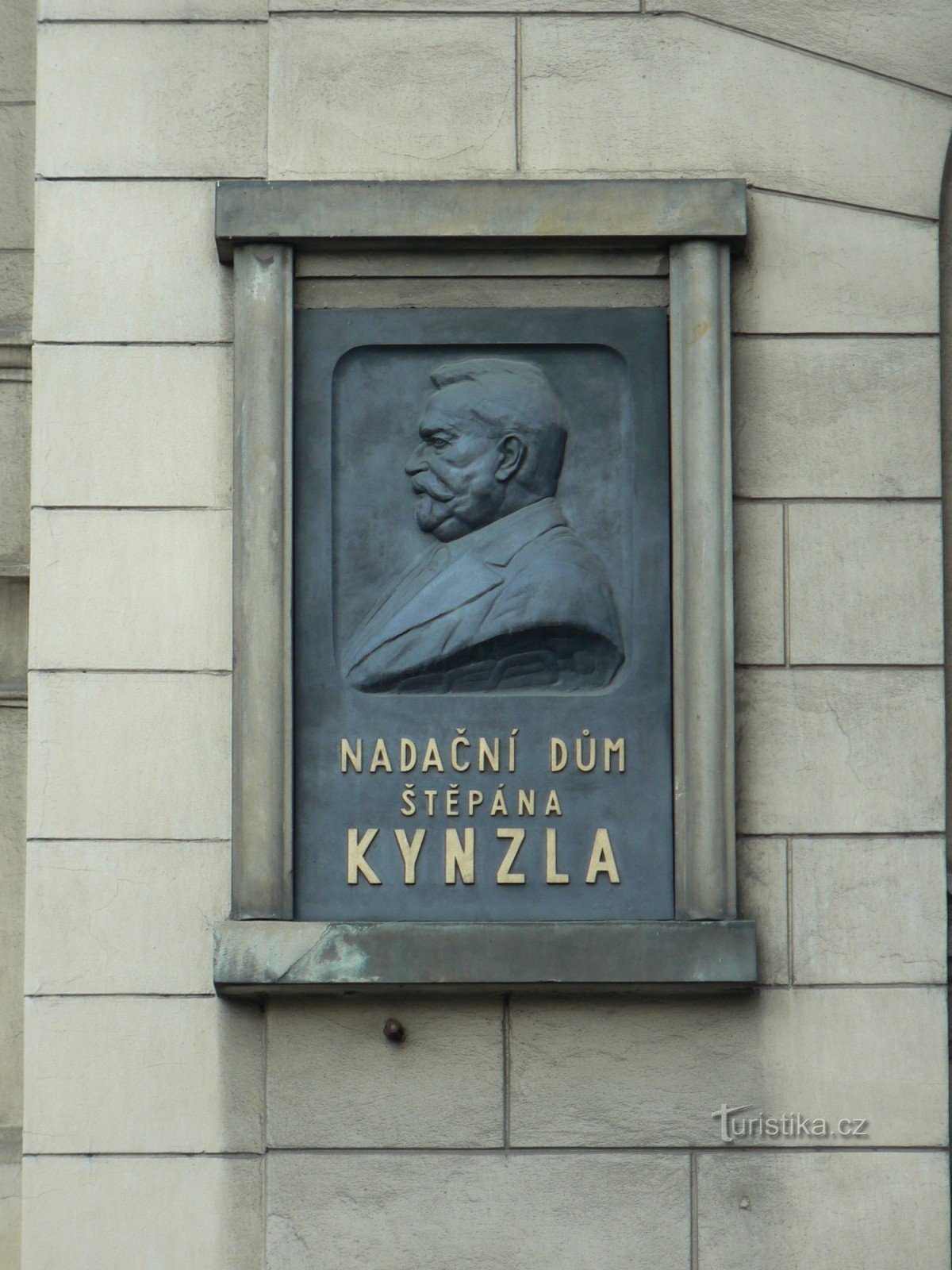 Tấm bia tưởng niệm Štěpán Kynzl