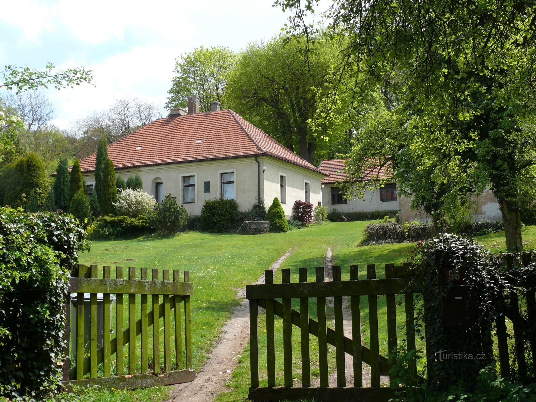 Spomen ploča Václava Fresla, Třebotov