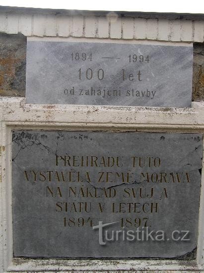 commemorative plaques in the dam wall