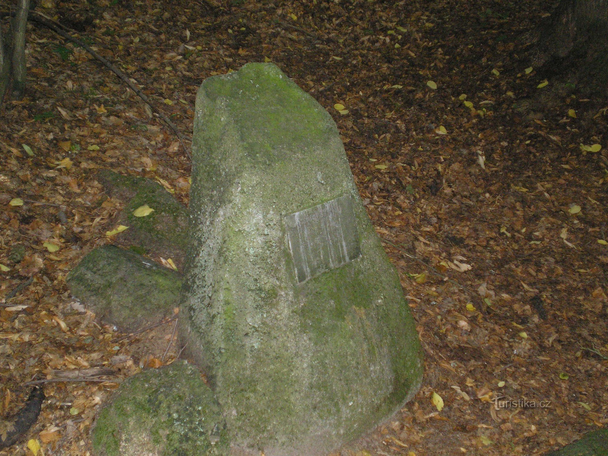 Пам'ятний камінь
