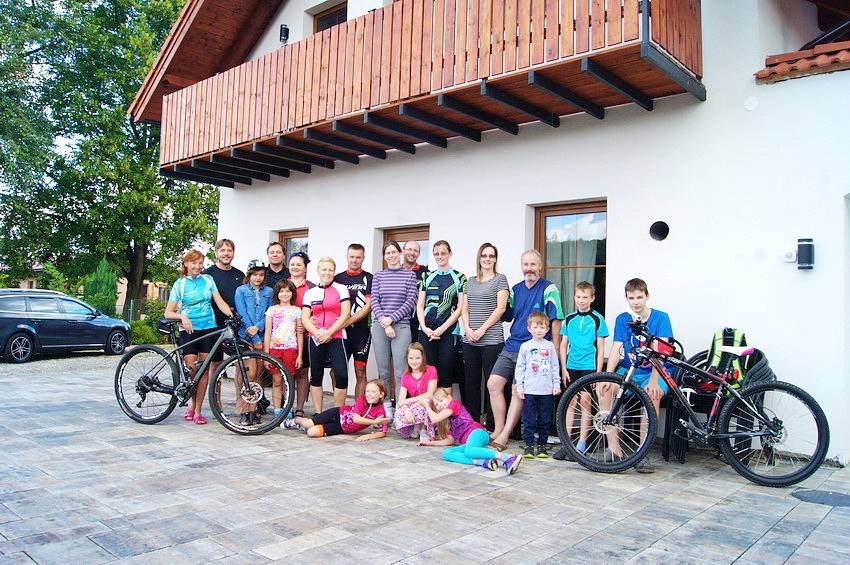 Ο κ. Hastík και η ομάδα επισκέφτηκαν τον ξενώνα μας το καλοκαίρι του 2017 σε οικογενειακές διακοπές