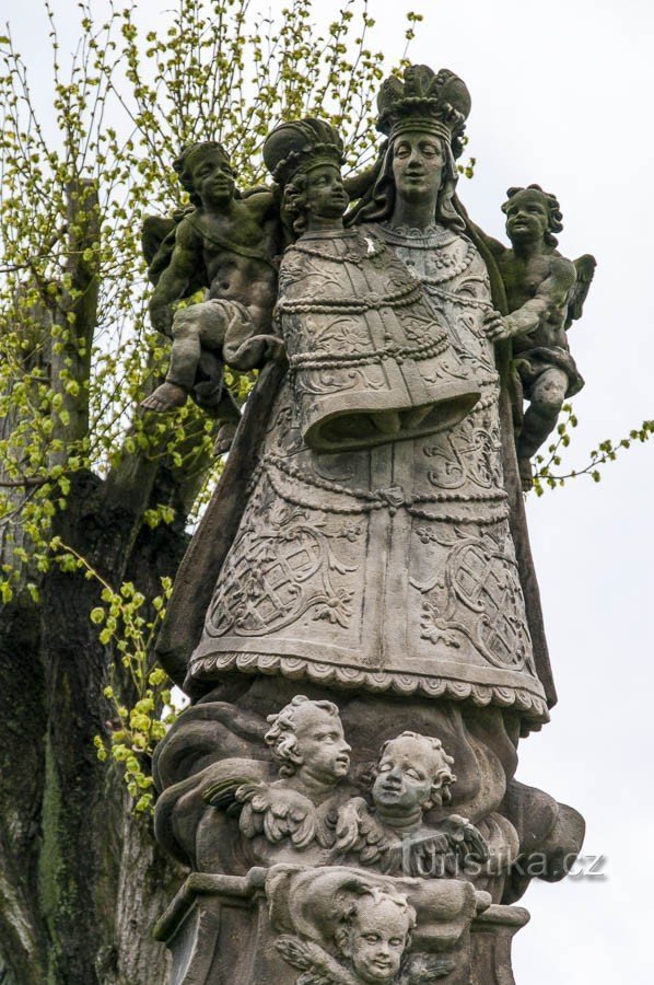 Vierge Marie de la Sainte Montagne