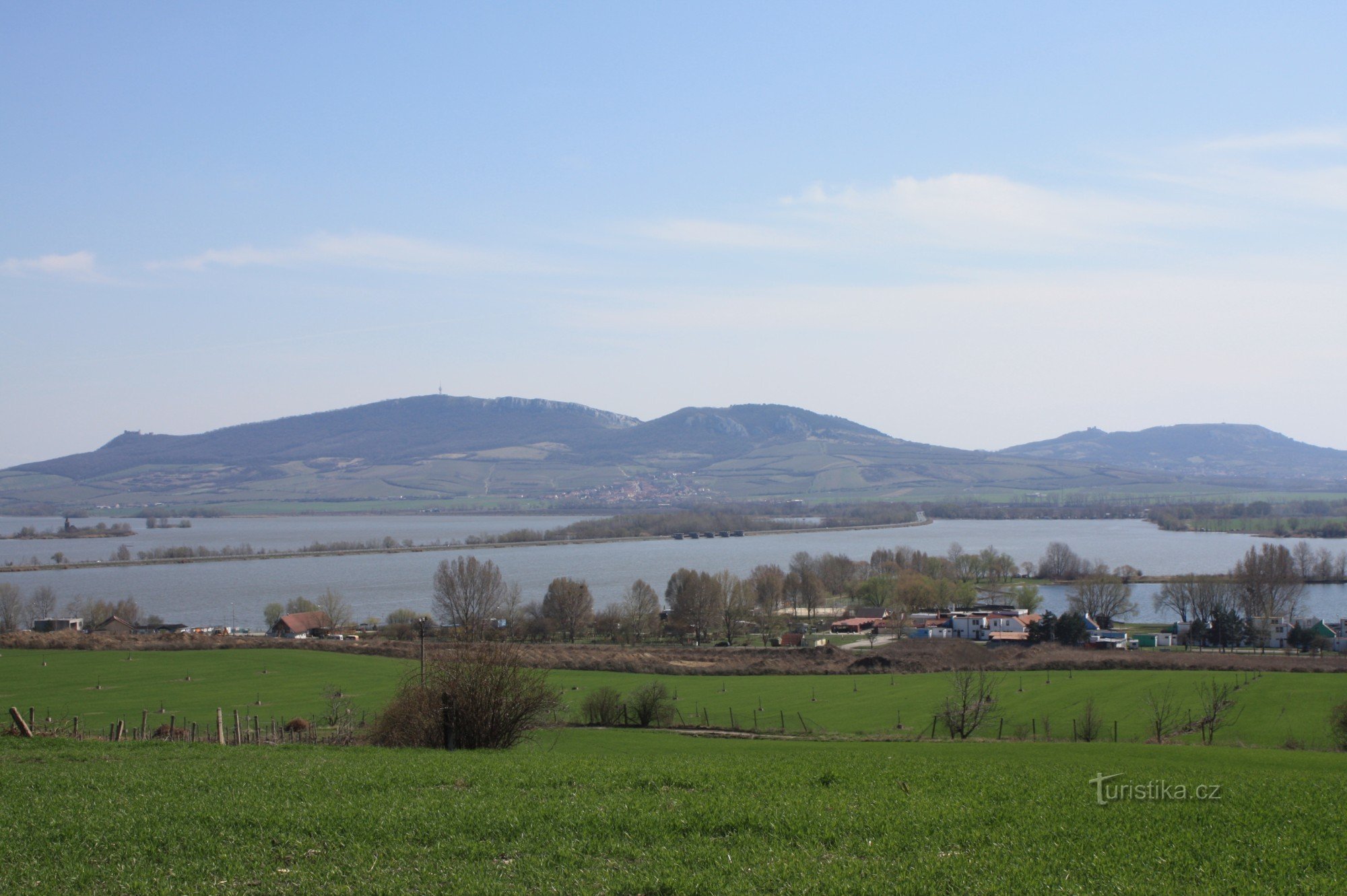 Panorama af højderyggen ved Pavlovské vrchy fra Římské vrch