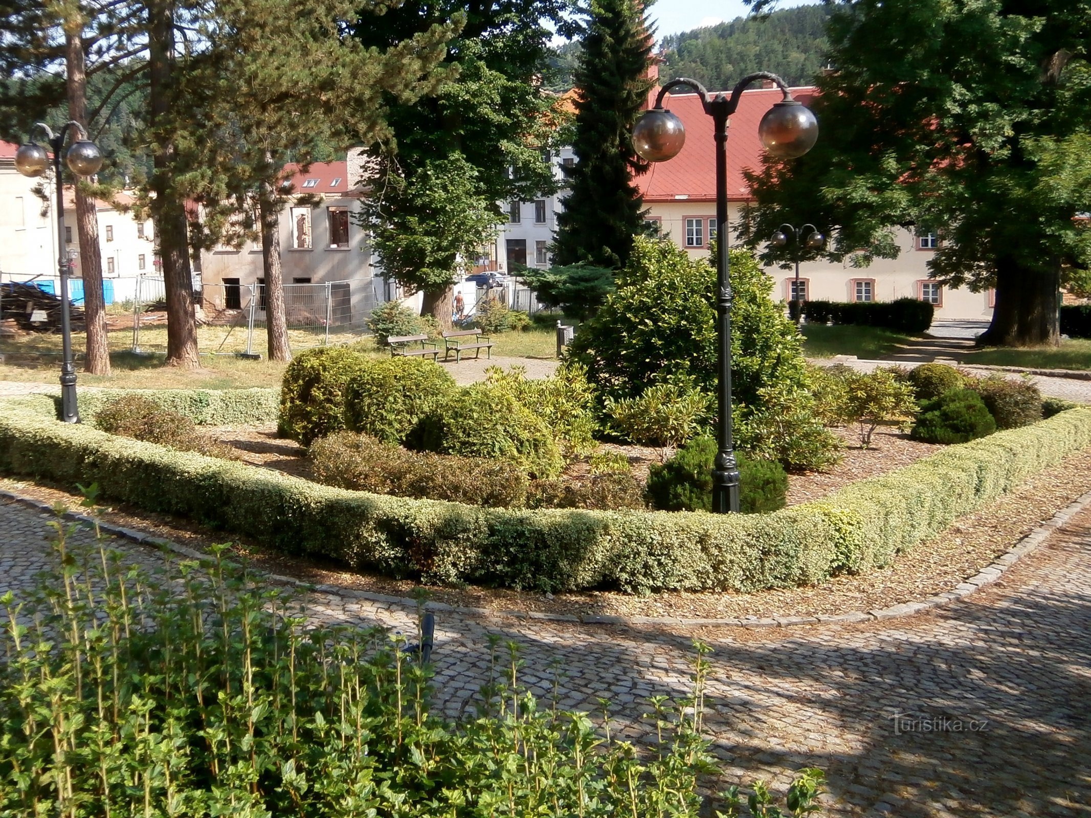 Park a színház alatt (Úpice, 6.7.2017. július XNUMX.)