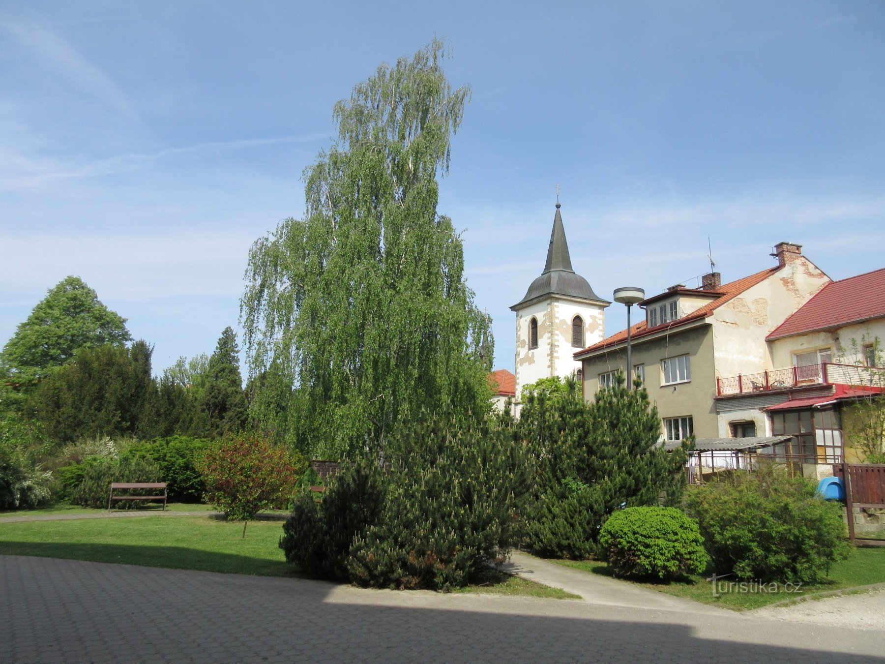 Park met klokkentoren