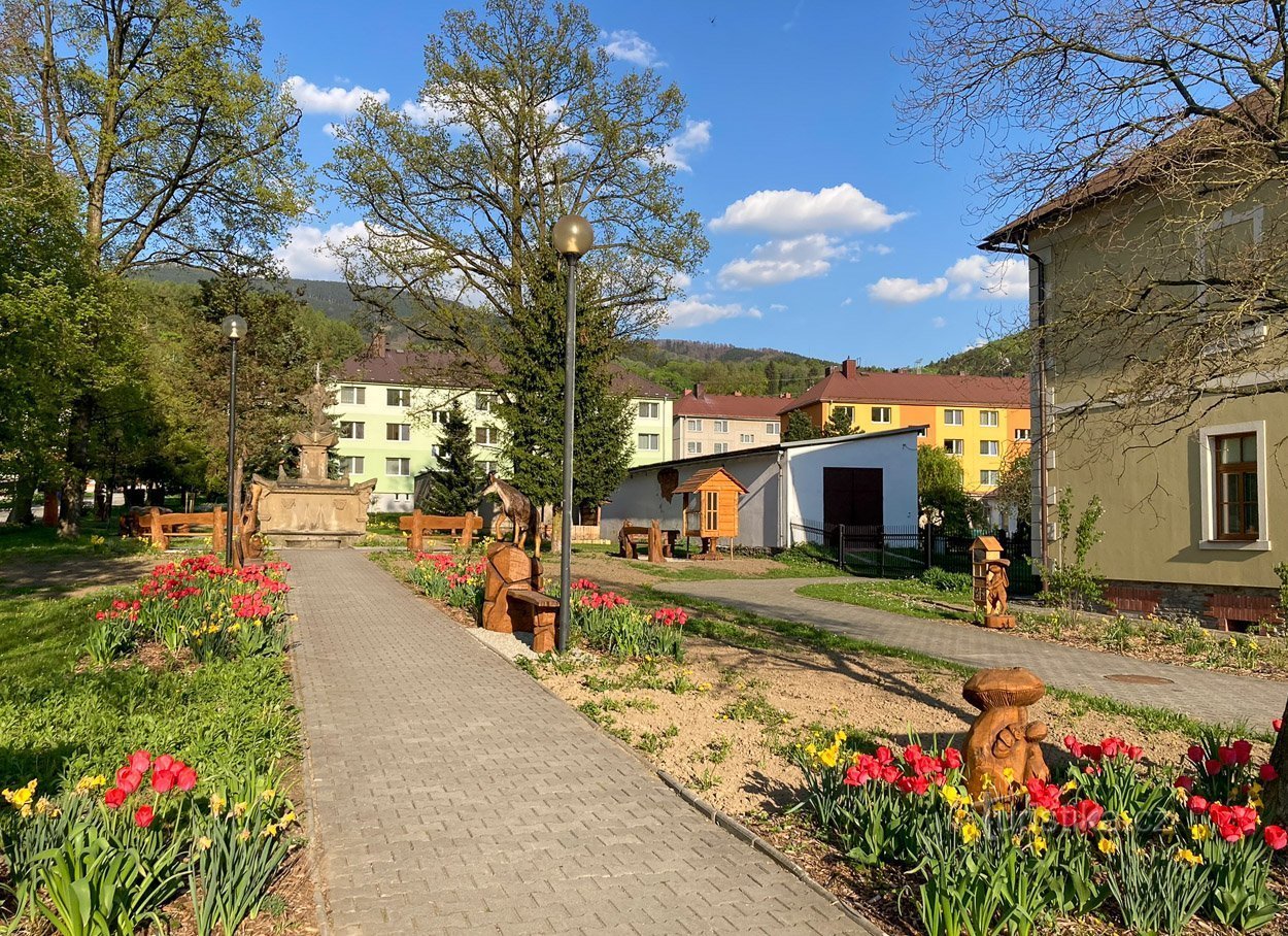 Park pri občinskem uradu