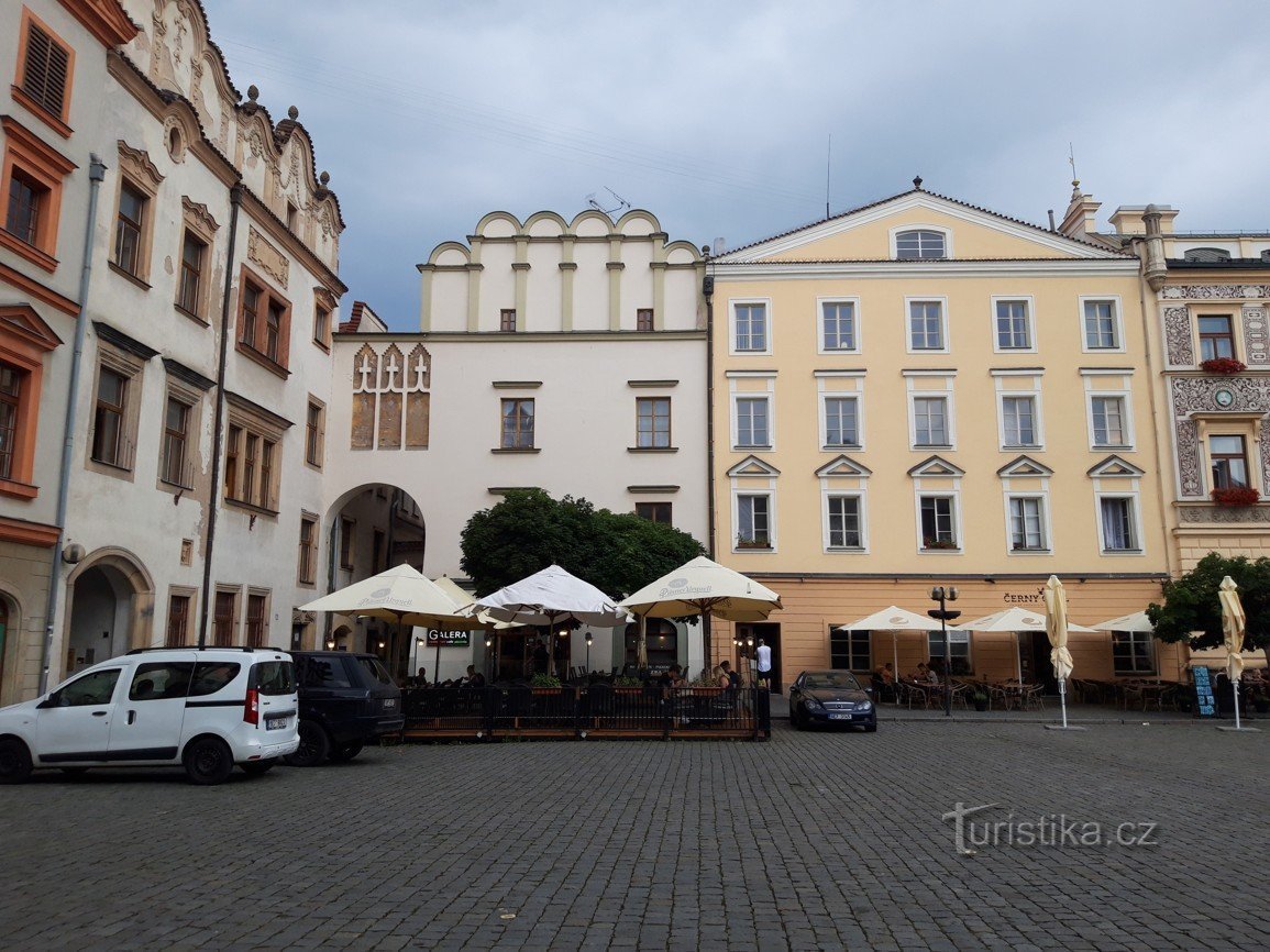 Pardubice y hermosas casas