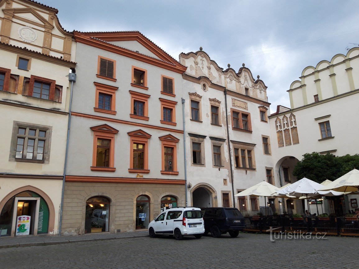 Pardubice y hermosas casas