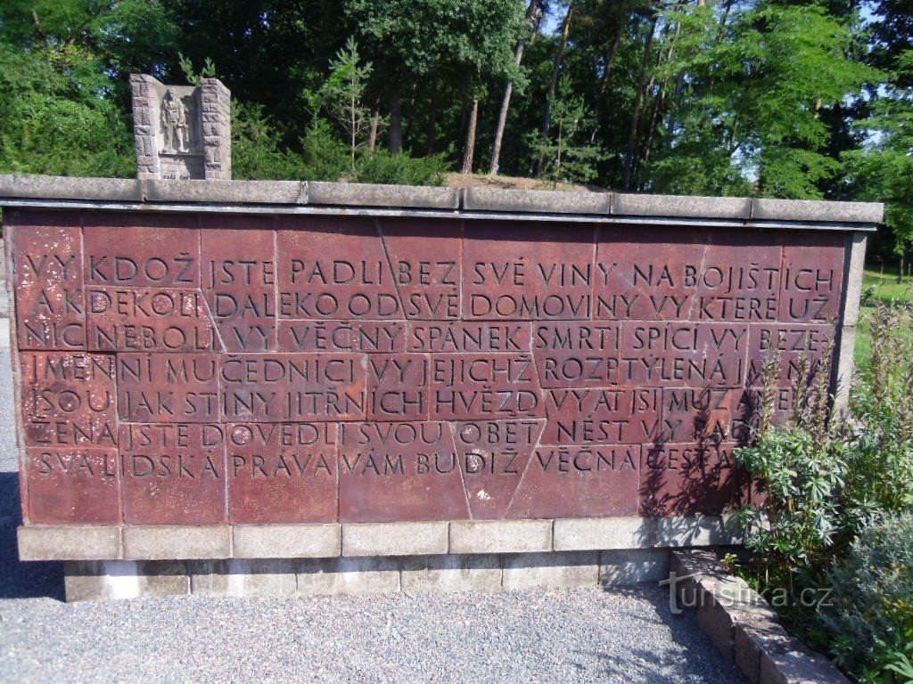 Pardubice - Mémorial aux victimes du château heydrichiad