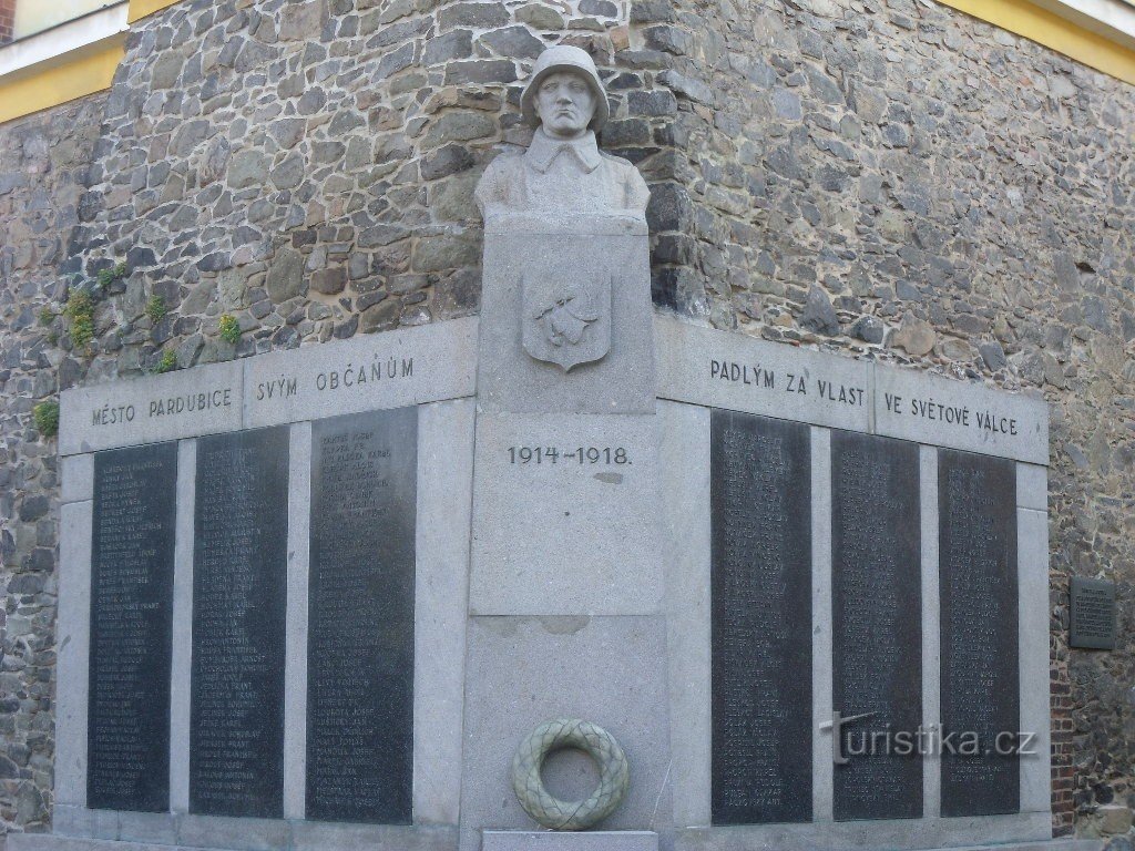 Pardubice - monument al celor care au murit în Primul Război Mondial