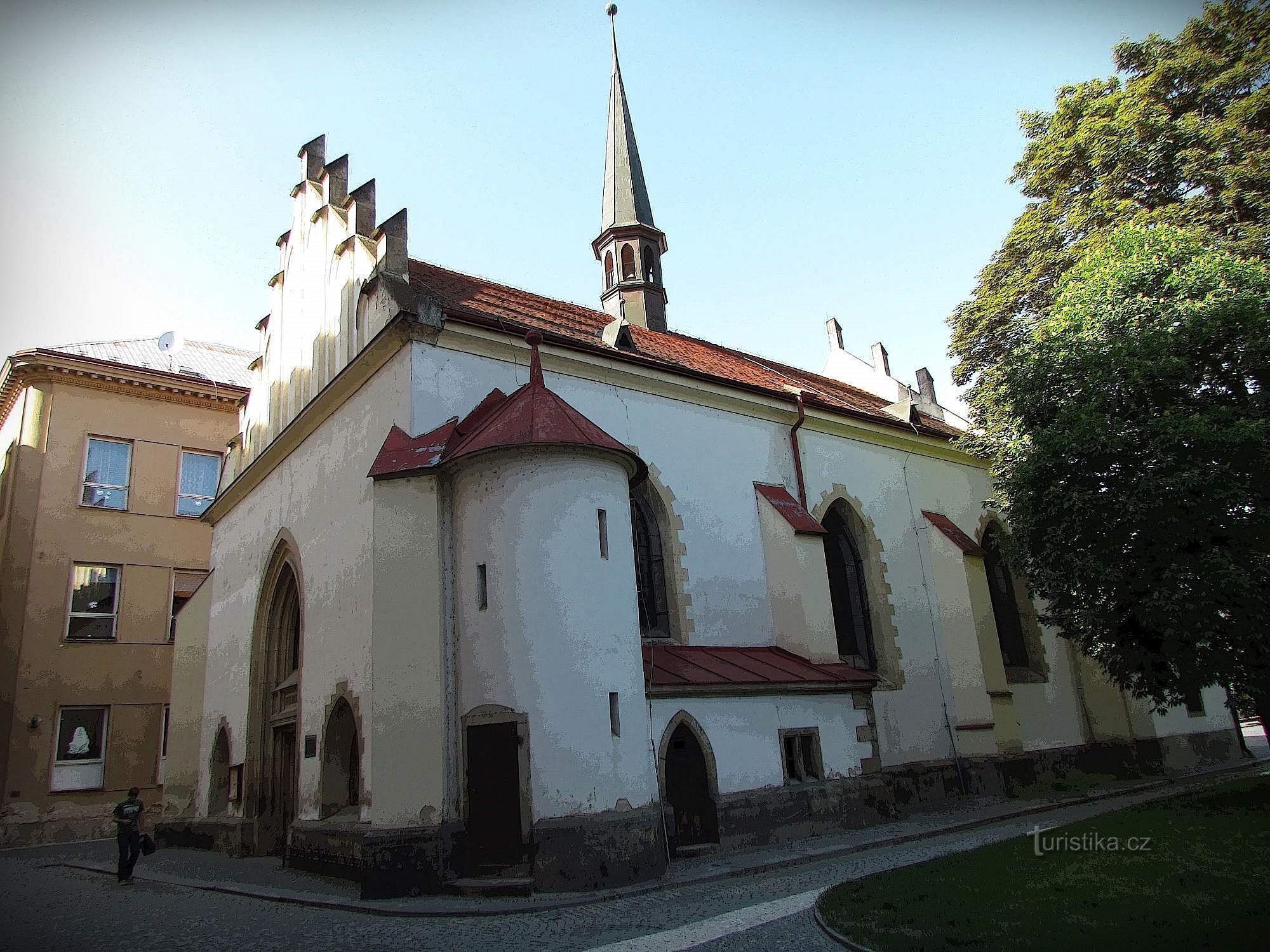 Pardubice Kerk van de Aankondiging van de Maagd Maria