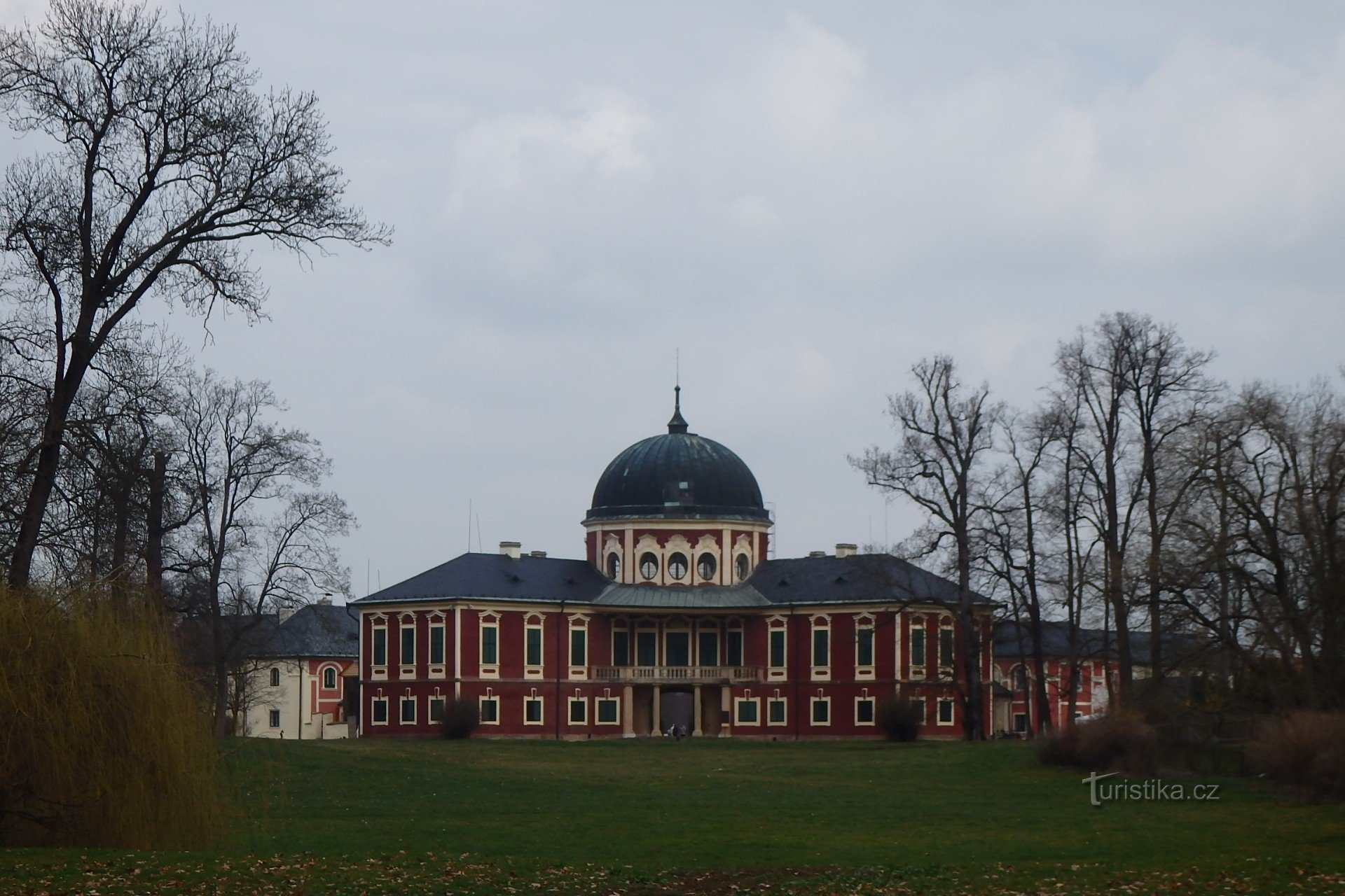 Park at Veltrusy Castle