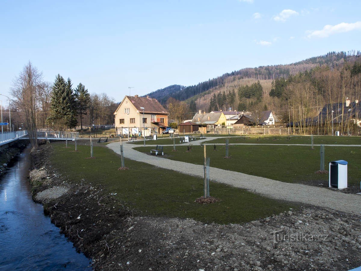 Parc în apropierea pârâului Raskovsé