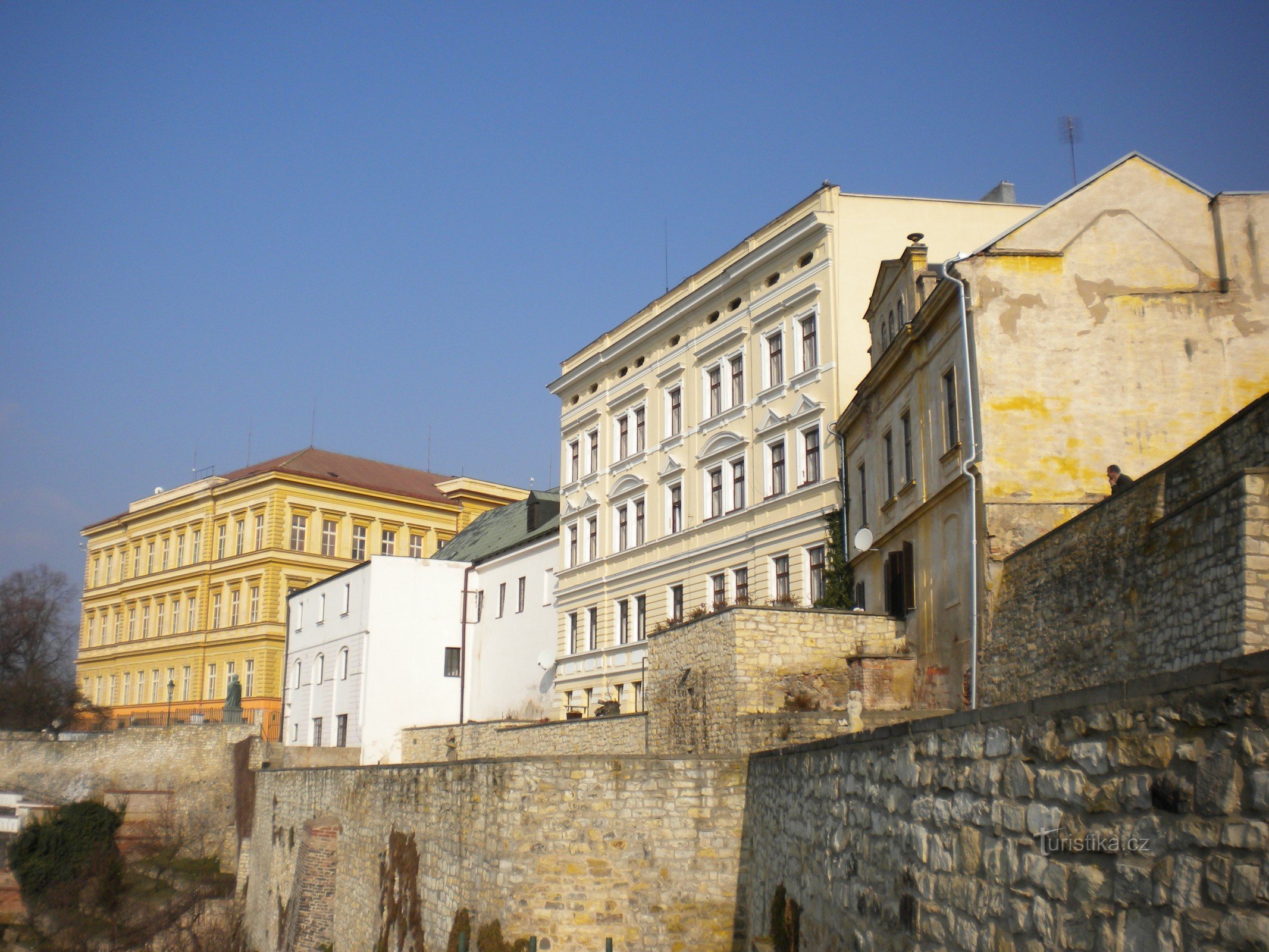 Паркани Хосе Різала в Літомержіце