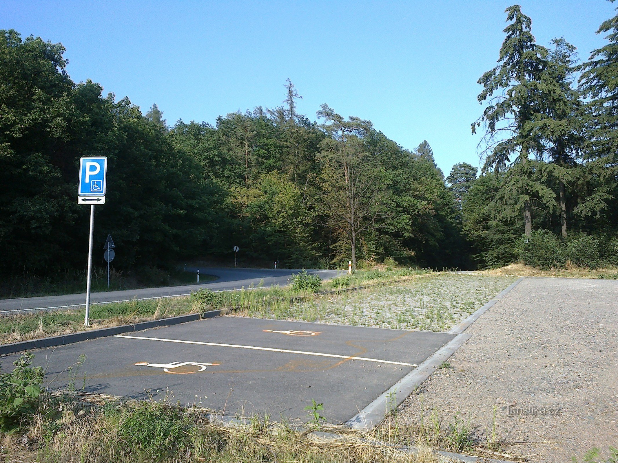 駐車場 - 出発します