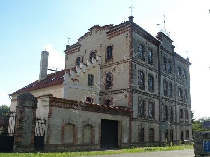 parní motorový mlýn