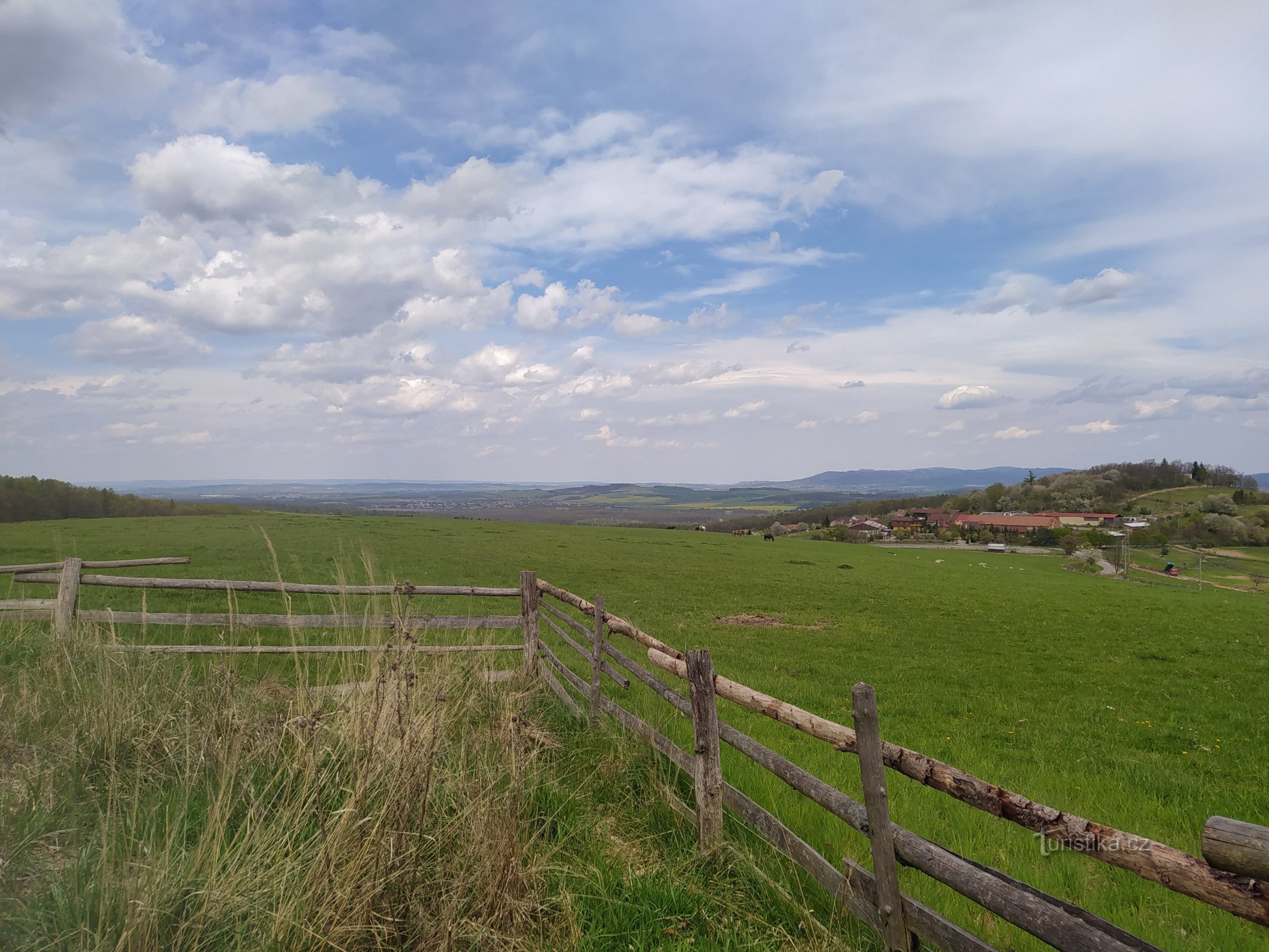 Paseky na Naučné stezce po Žlutavských vyhlídkách