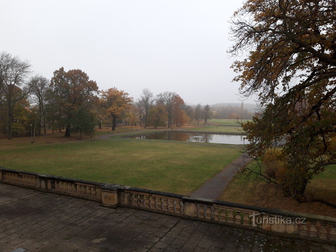 Pavilhão dos afrescos de Reiner na cidade de Duchcov