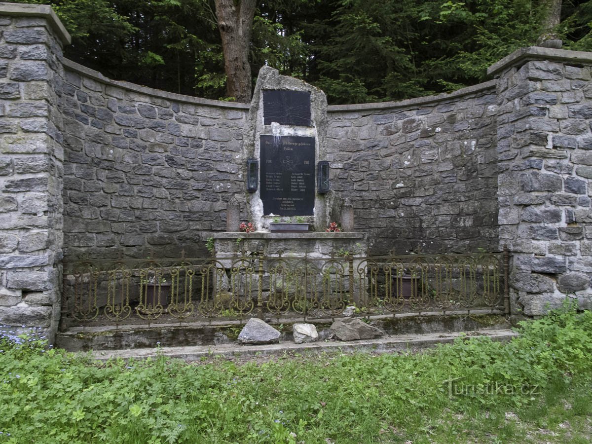 Pekařov - monumento da Primeira Guerra Mundial