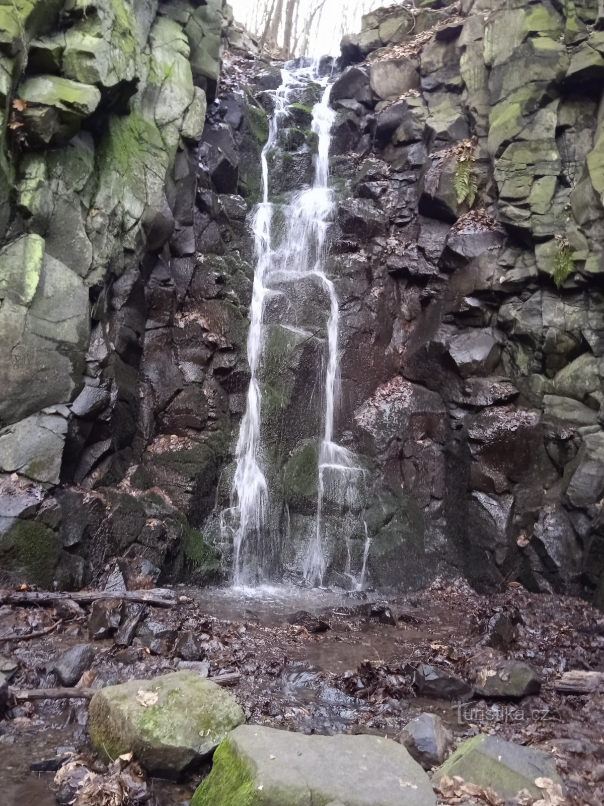 Cascata Pekelský e valle del torrente Pekelské