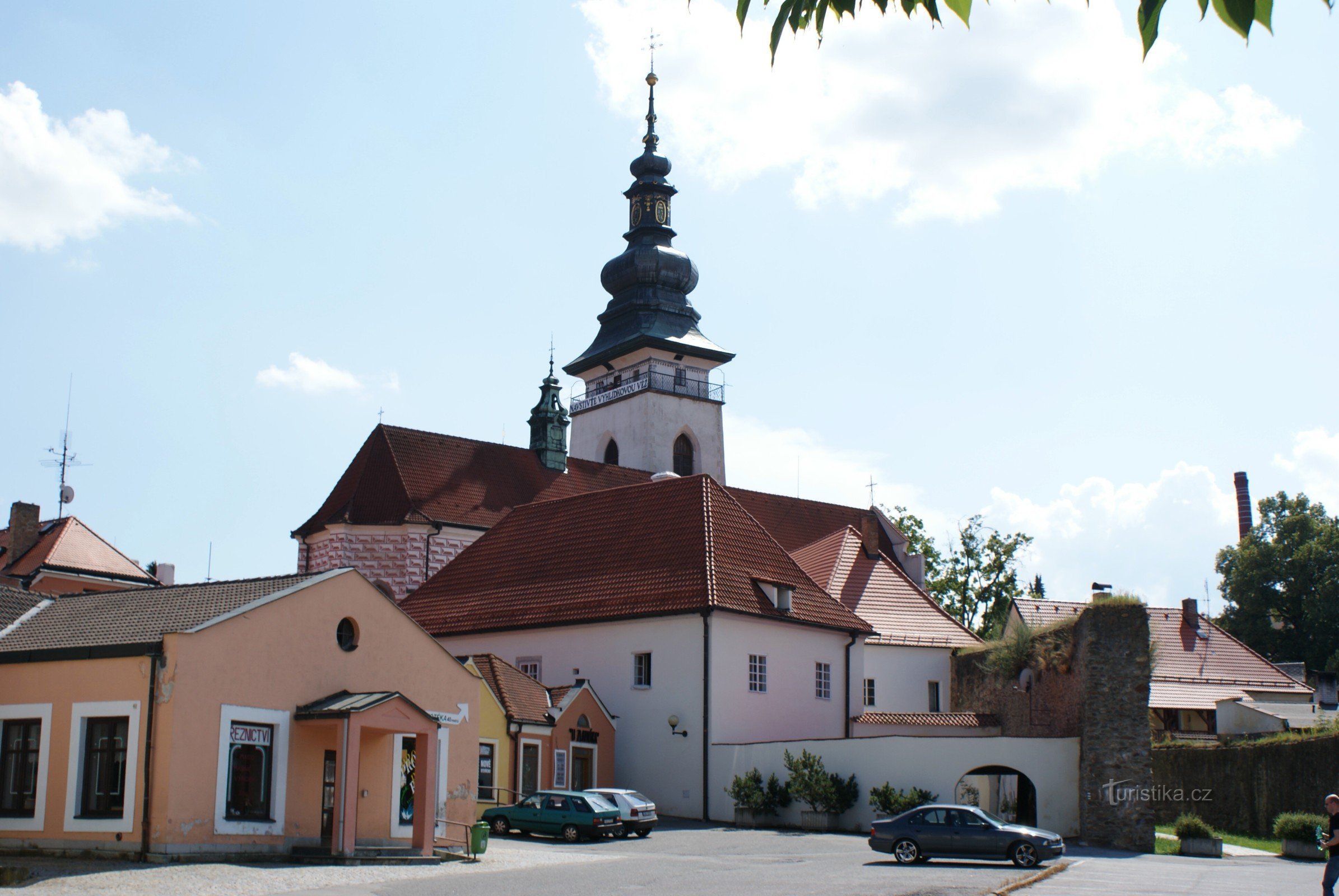 Pelhřimov – bazilika sv. Bartolomeja z razglednim stolpom